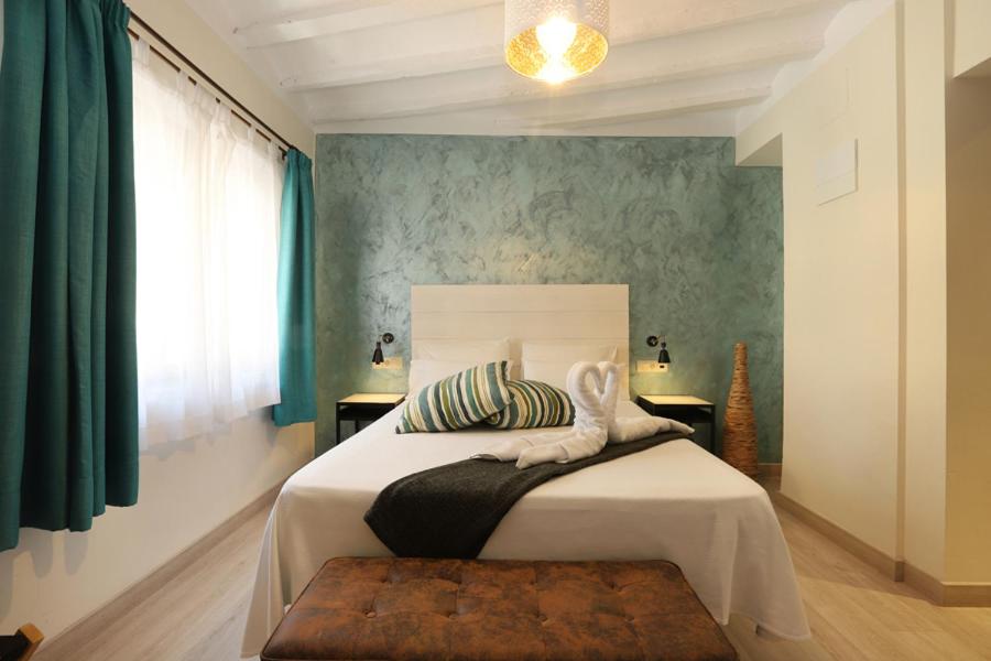 Double Room - Photo 2