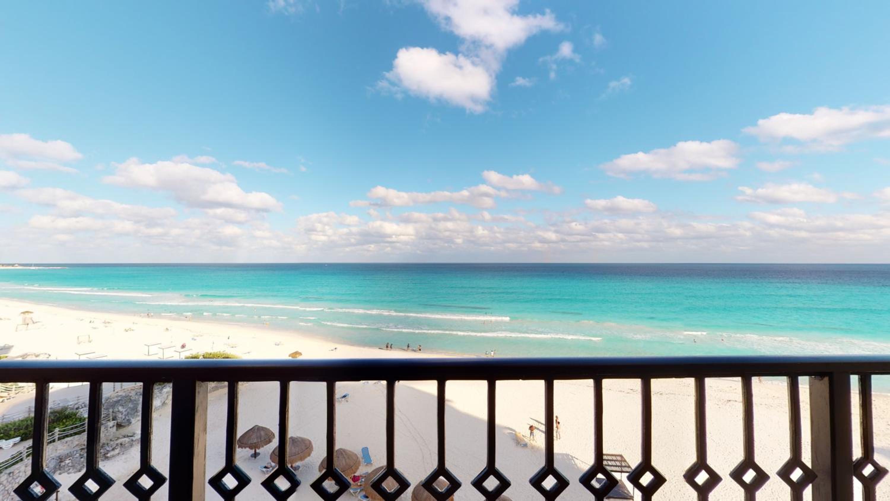 Premier Ocean Front thumbnail 5