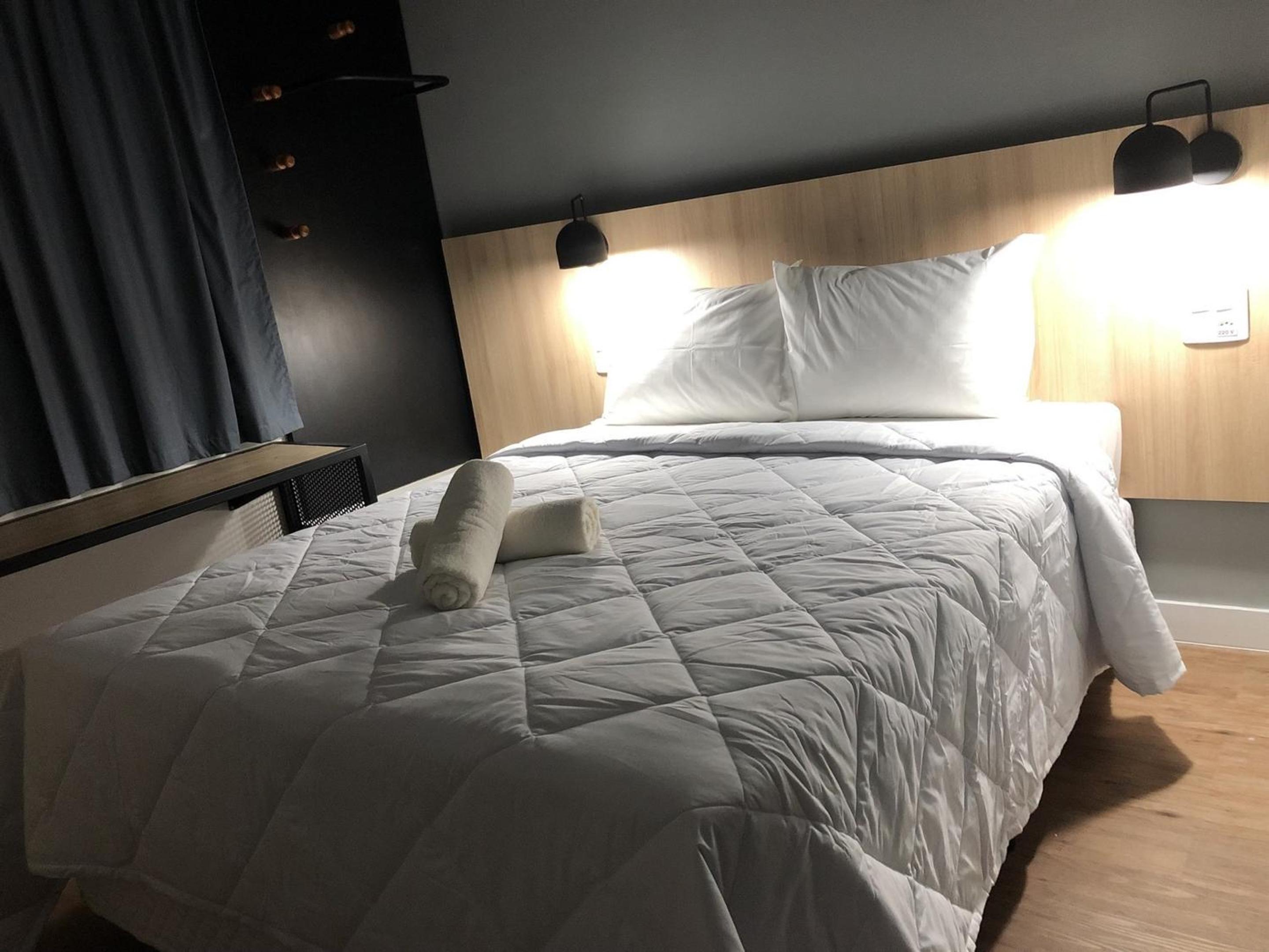 Standard Queen Room photo 2