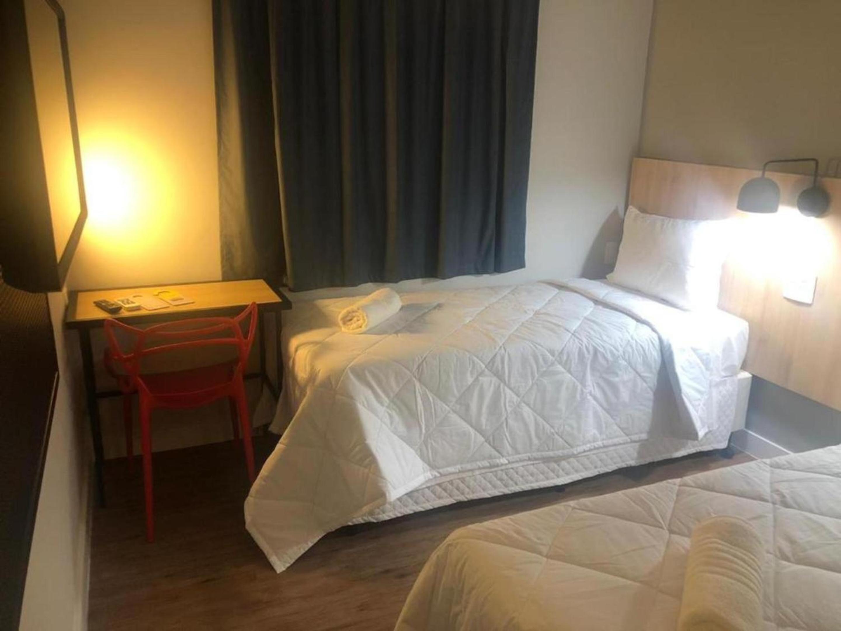 Standard Twin Room - Photo 5