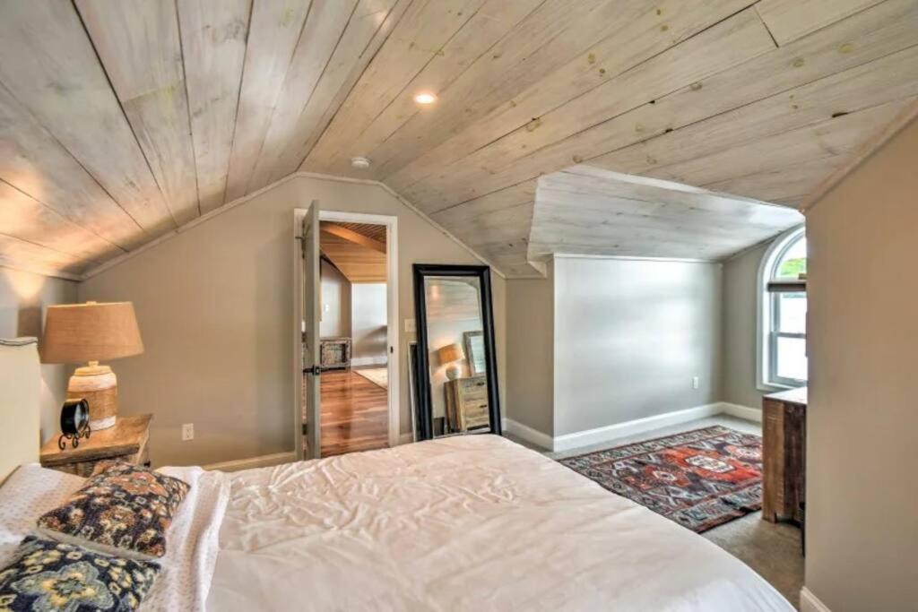Four-Bedroom House photo 1