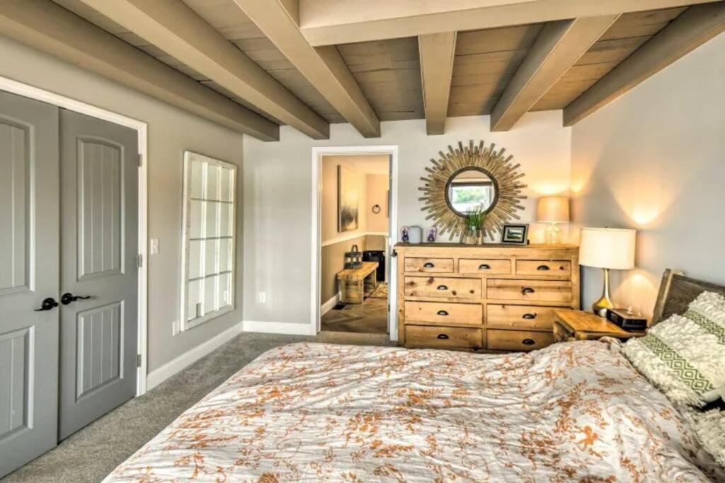 Four-Bedroom House photo 3