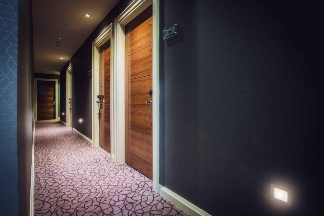 Twin Room - Photo 1