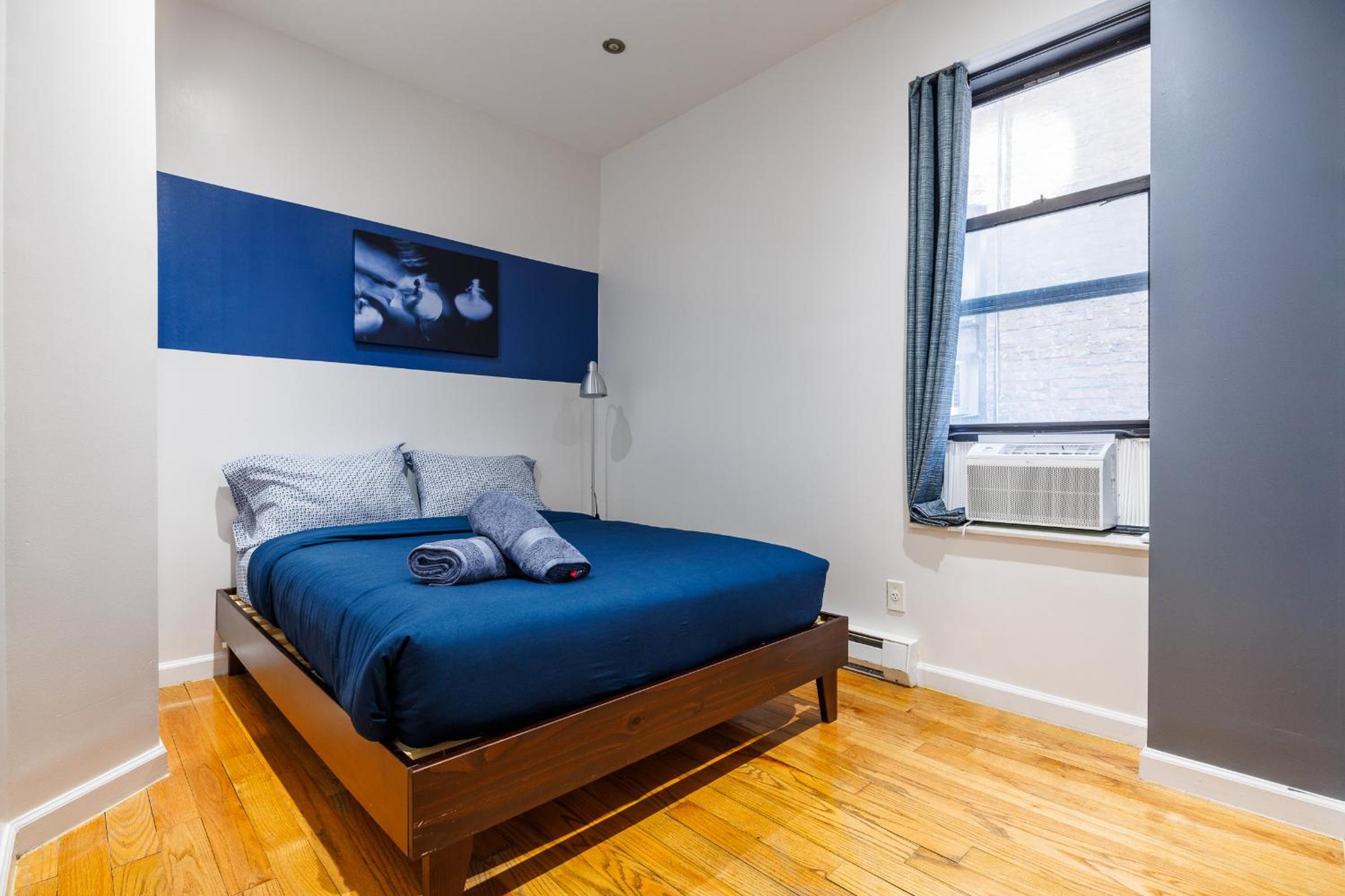 Three-Bedroom Apartment photo 2
