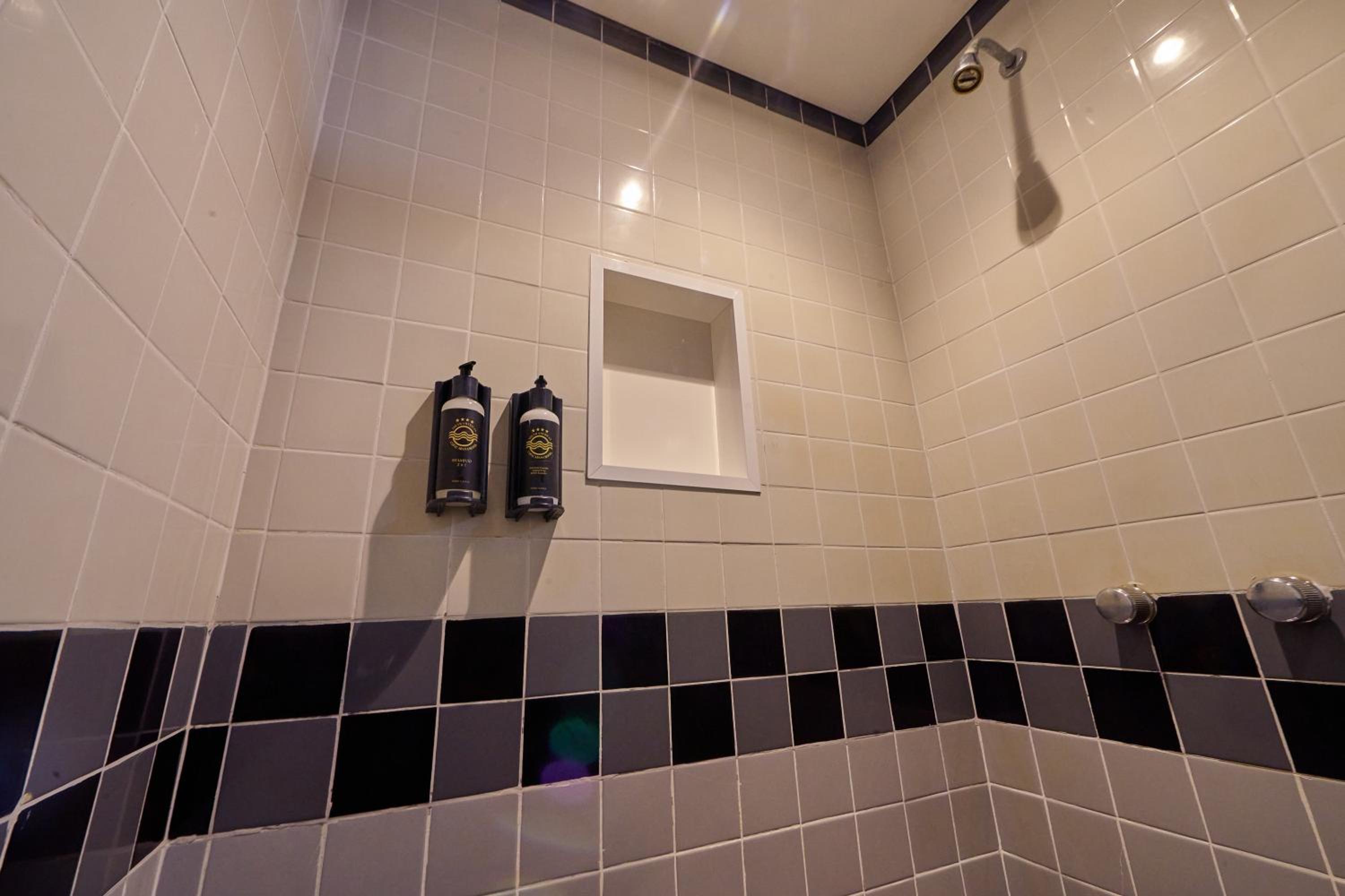 Executive Suite with Spa Bath