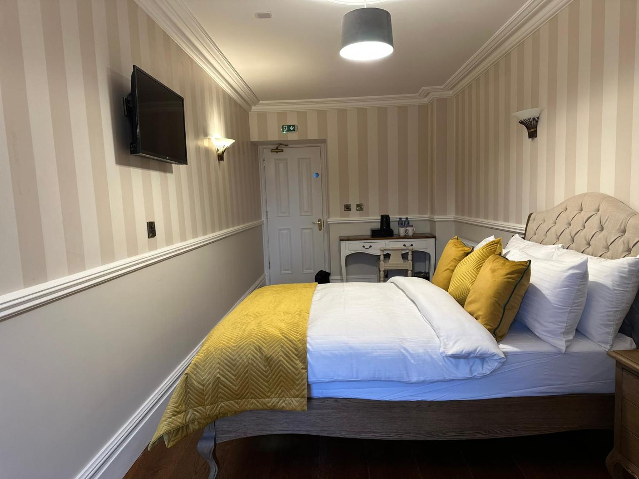 Deluxe Suite with Sea View photo 1