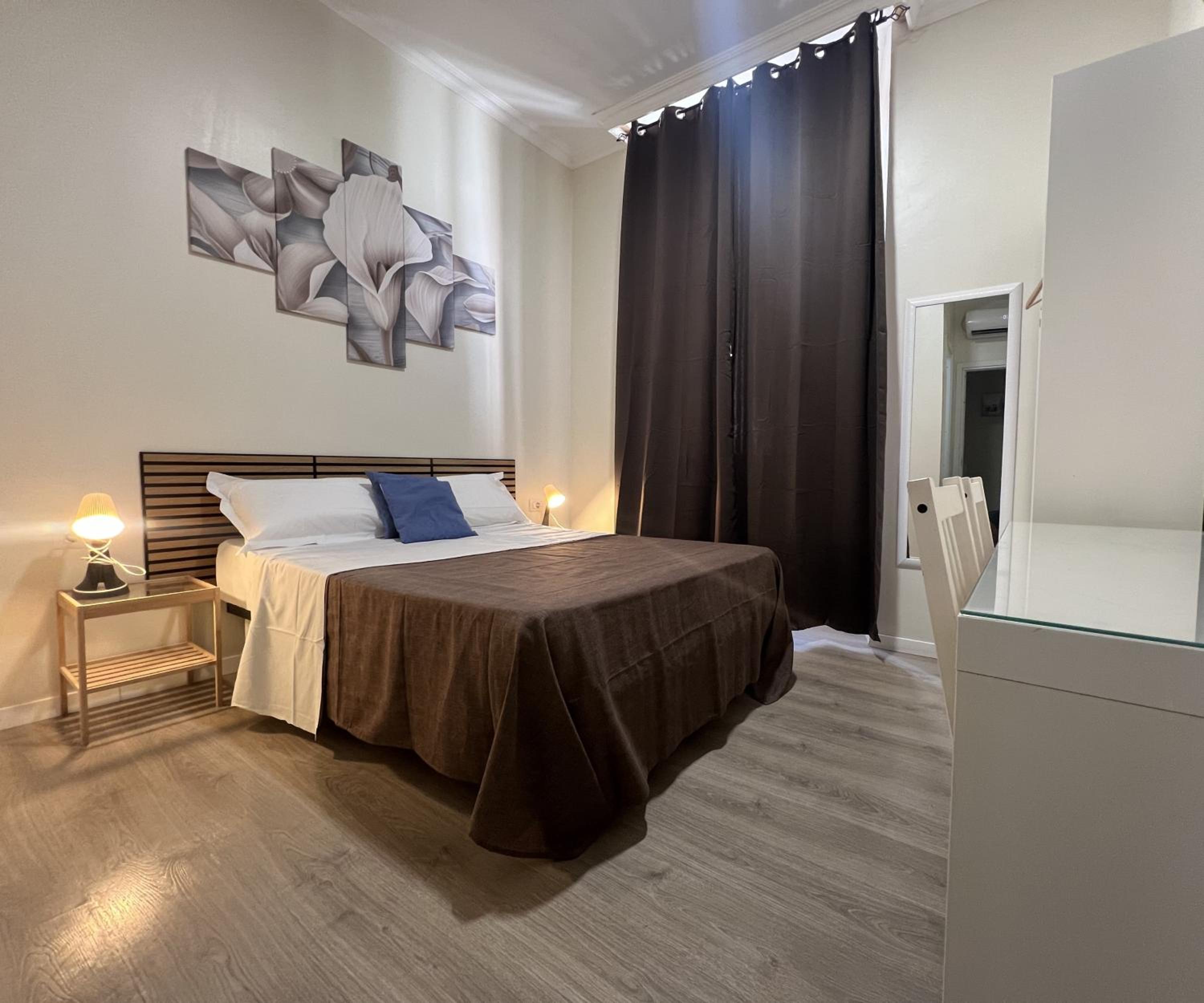 Economy Double Room photo 1