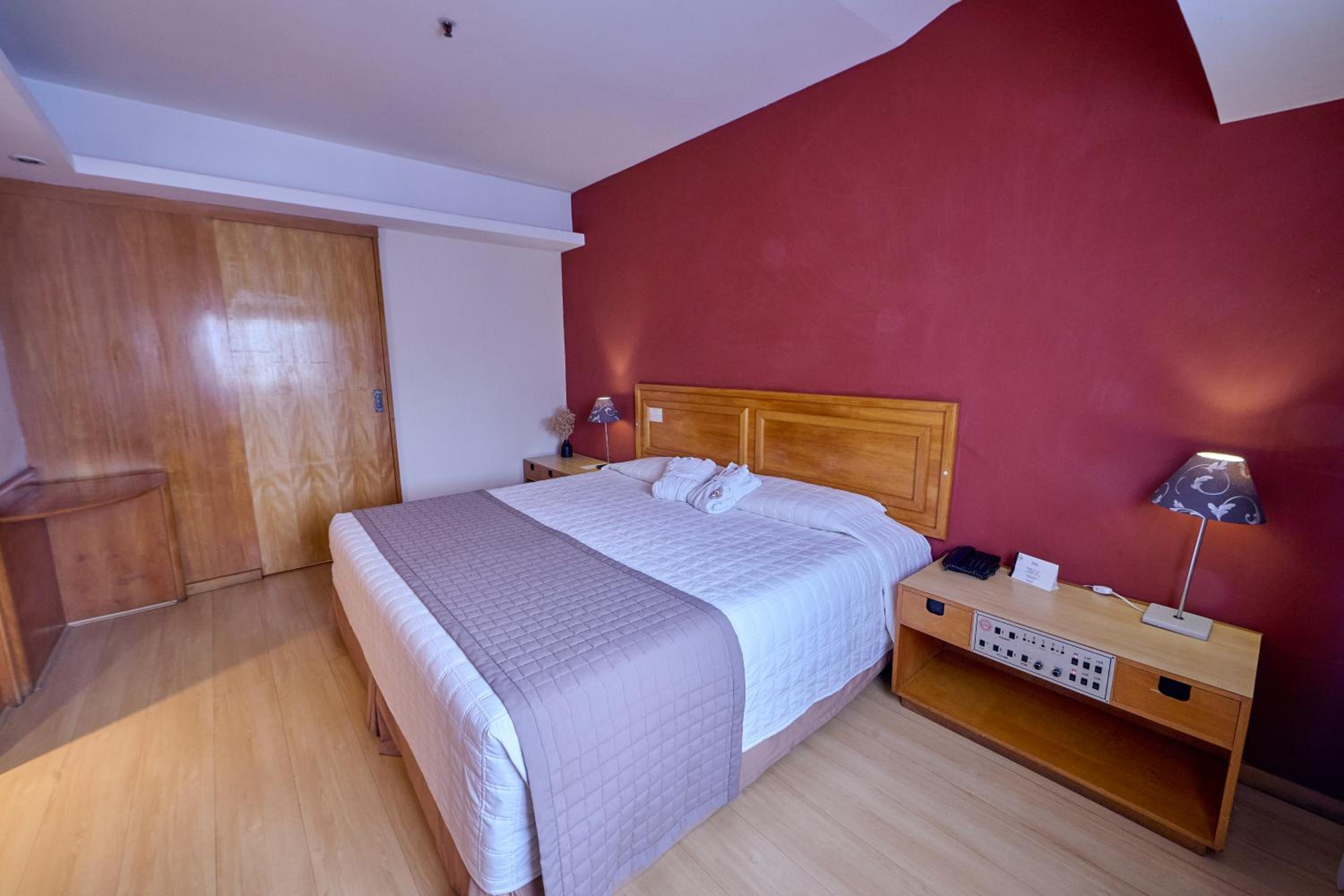 Executive Suite with Spa Bath