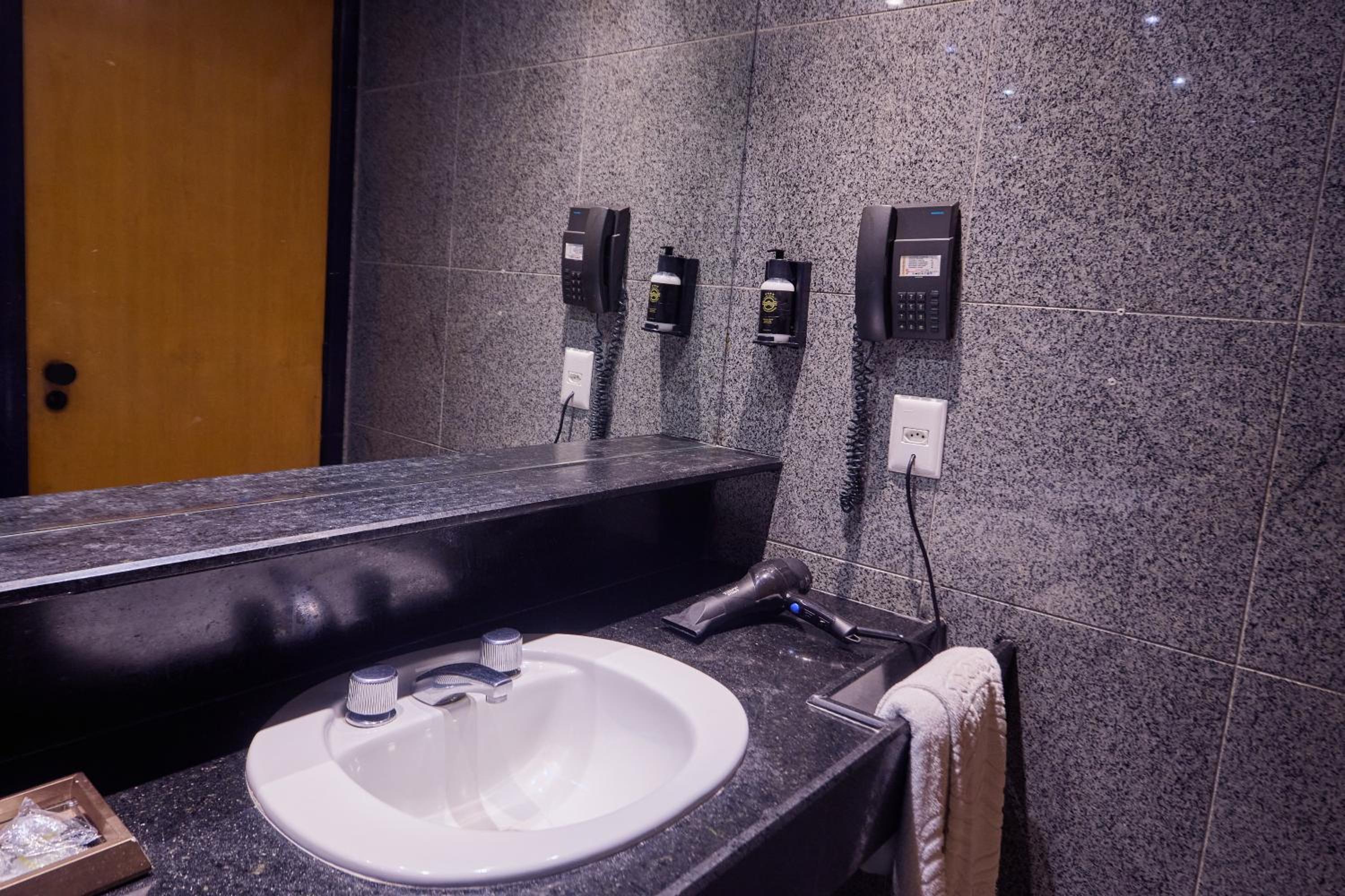 Executive Suite with Spa Bath