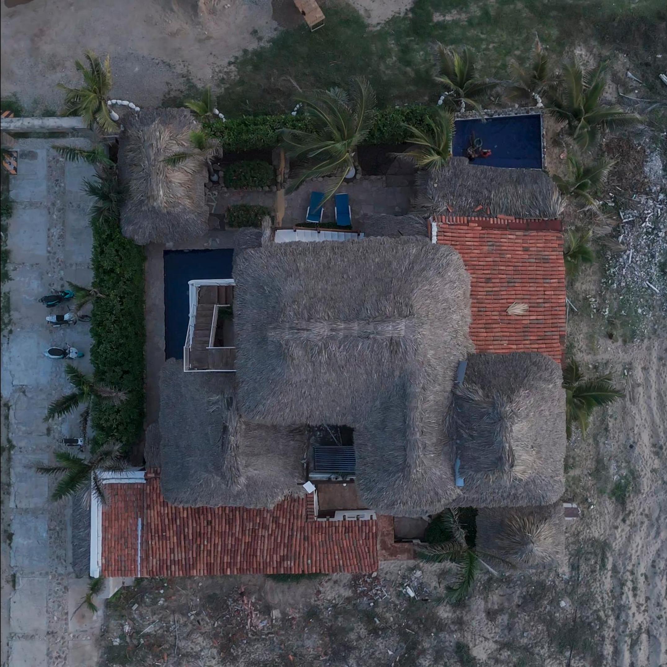 Villa photo 2