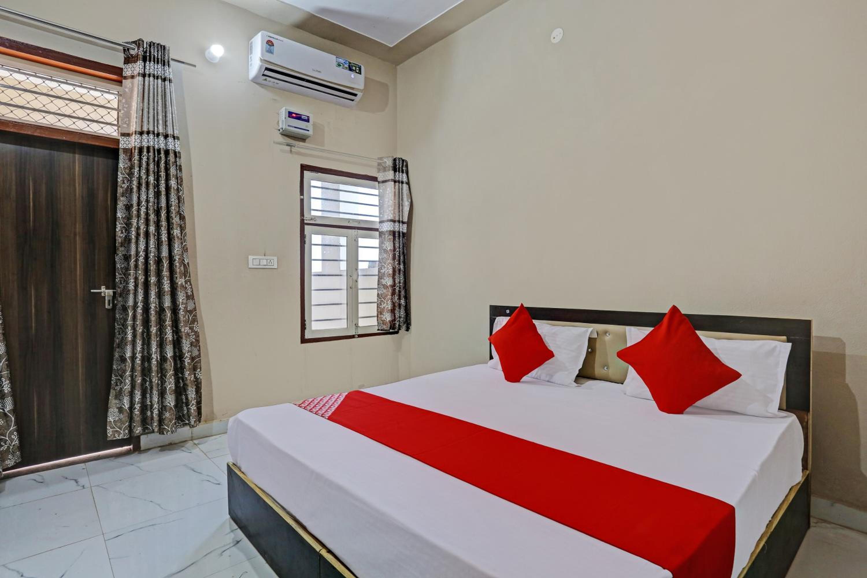 Classic Triple Room