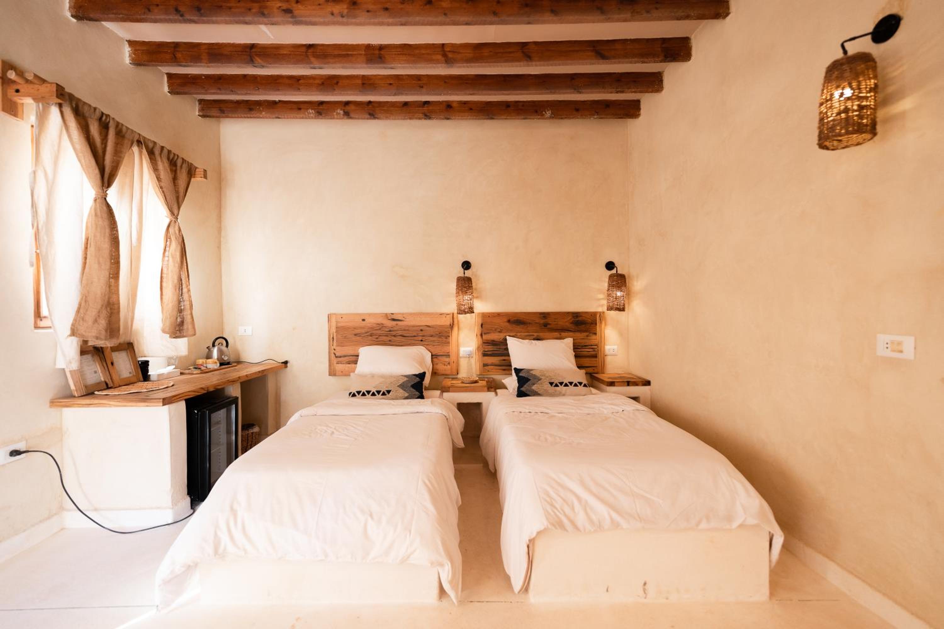 Twin Room with Terrace - Photo 10