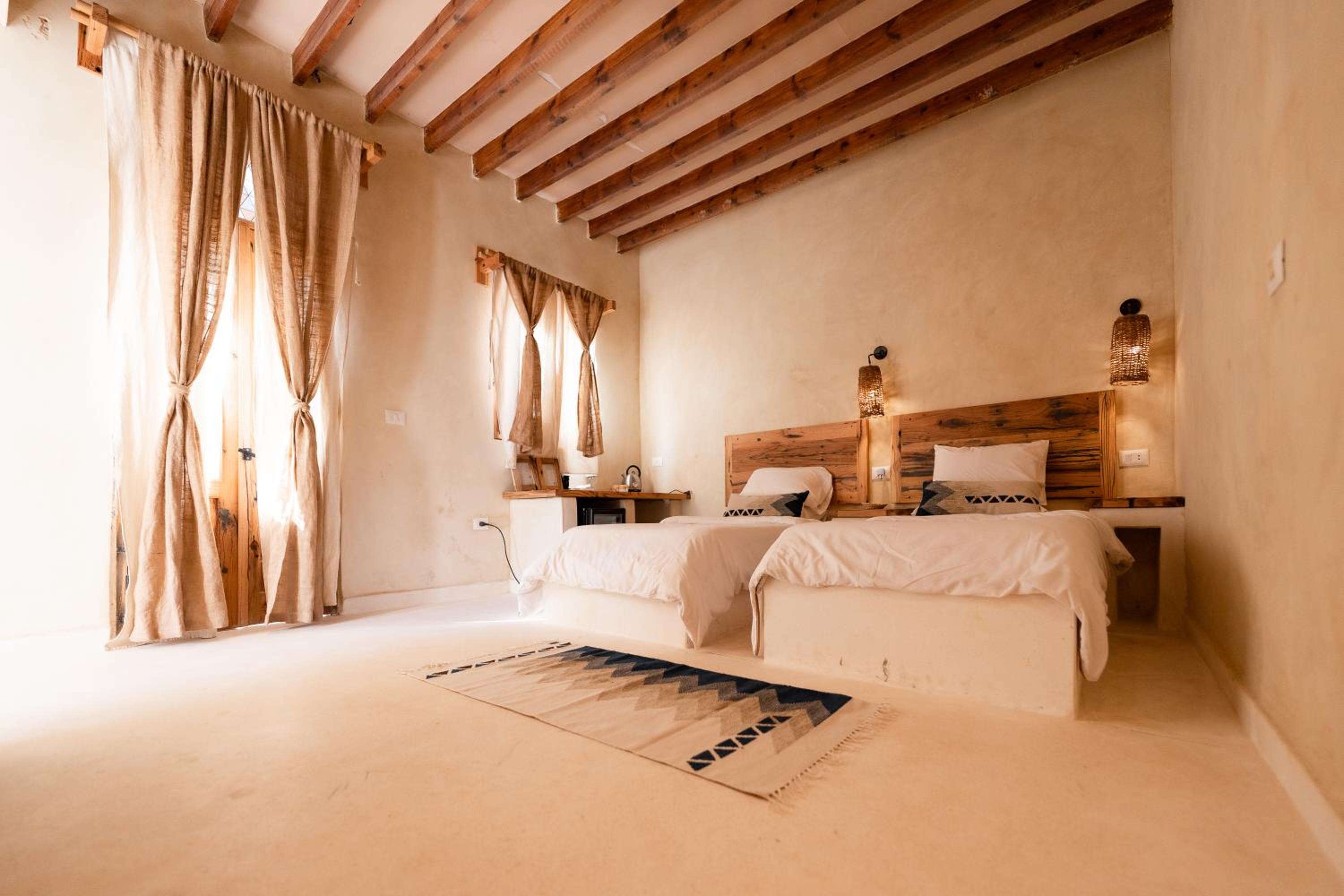 Twin Room with Terrace - Photo 13