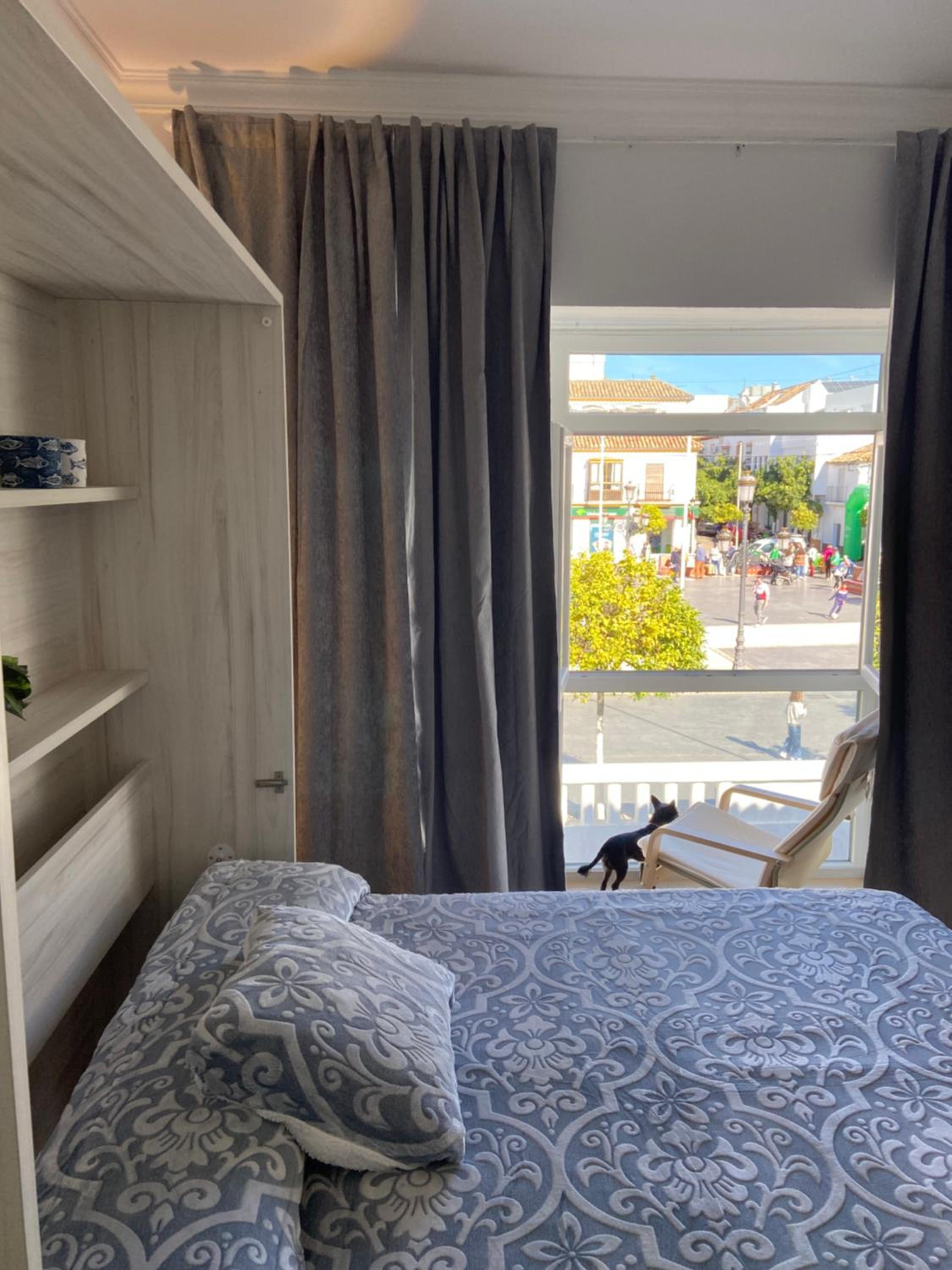 Apartamento con Balcón