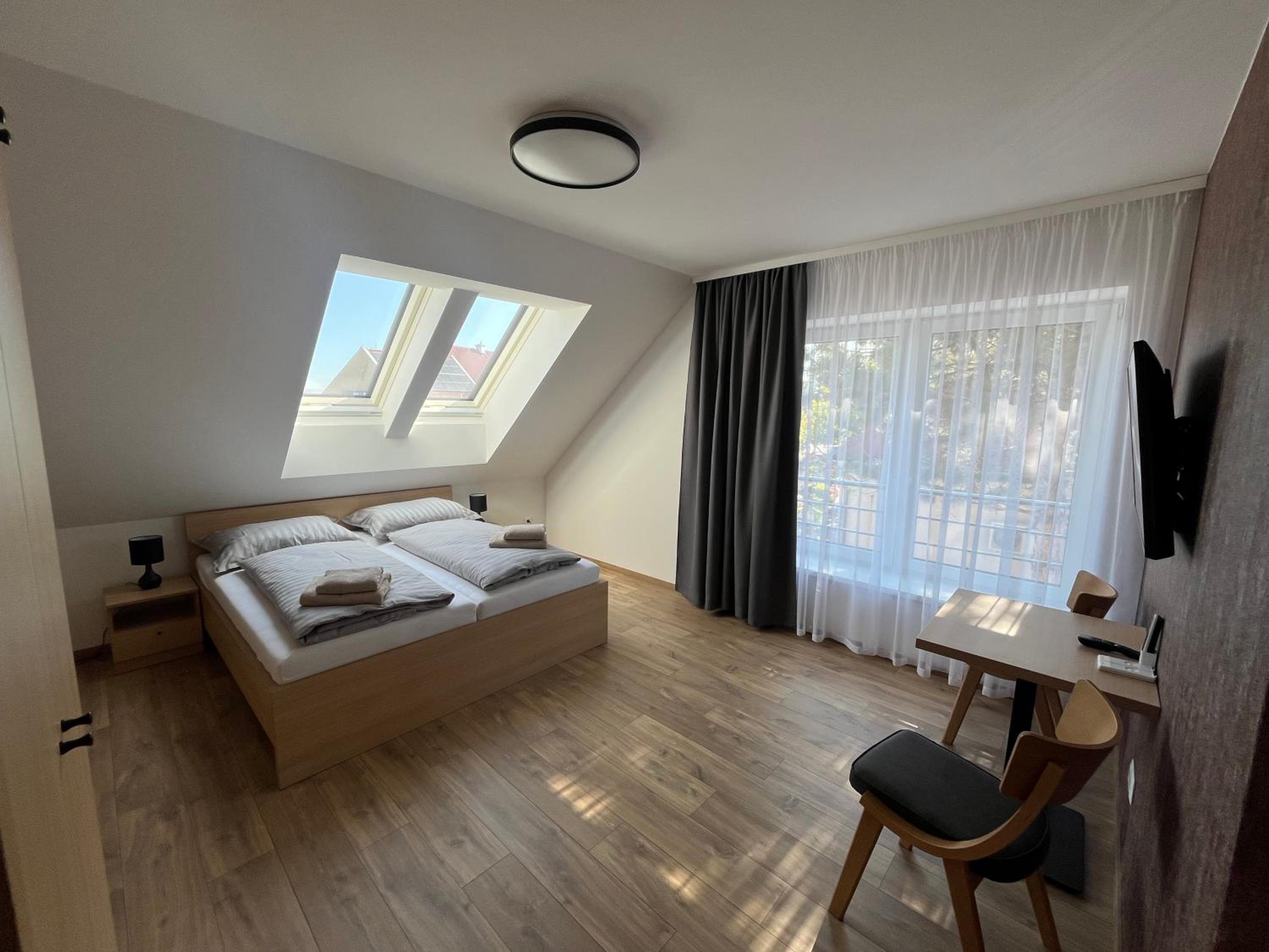 Standard Double Room photo 3