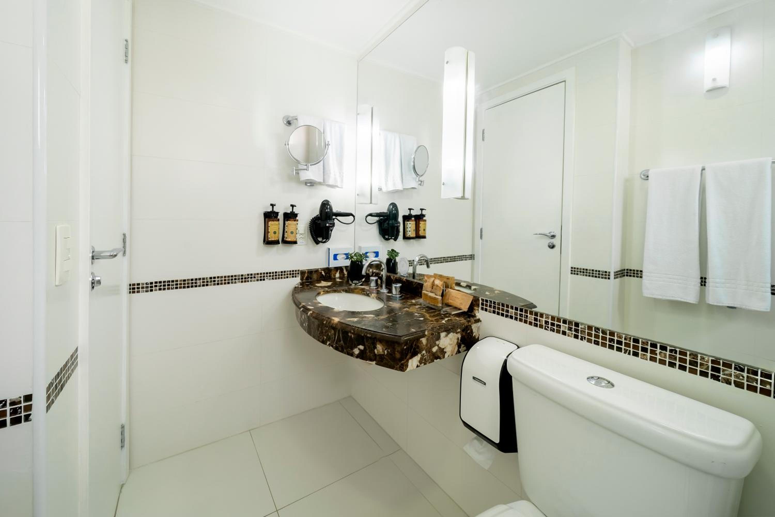 Privilege Apartment - Photo 8