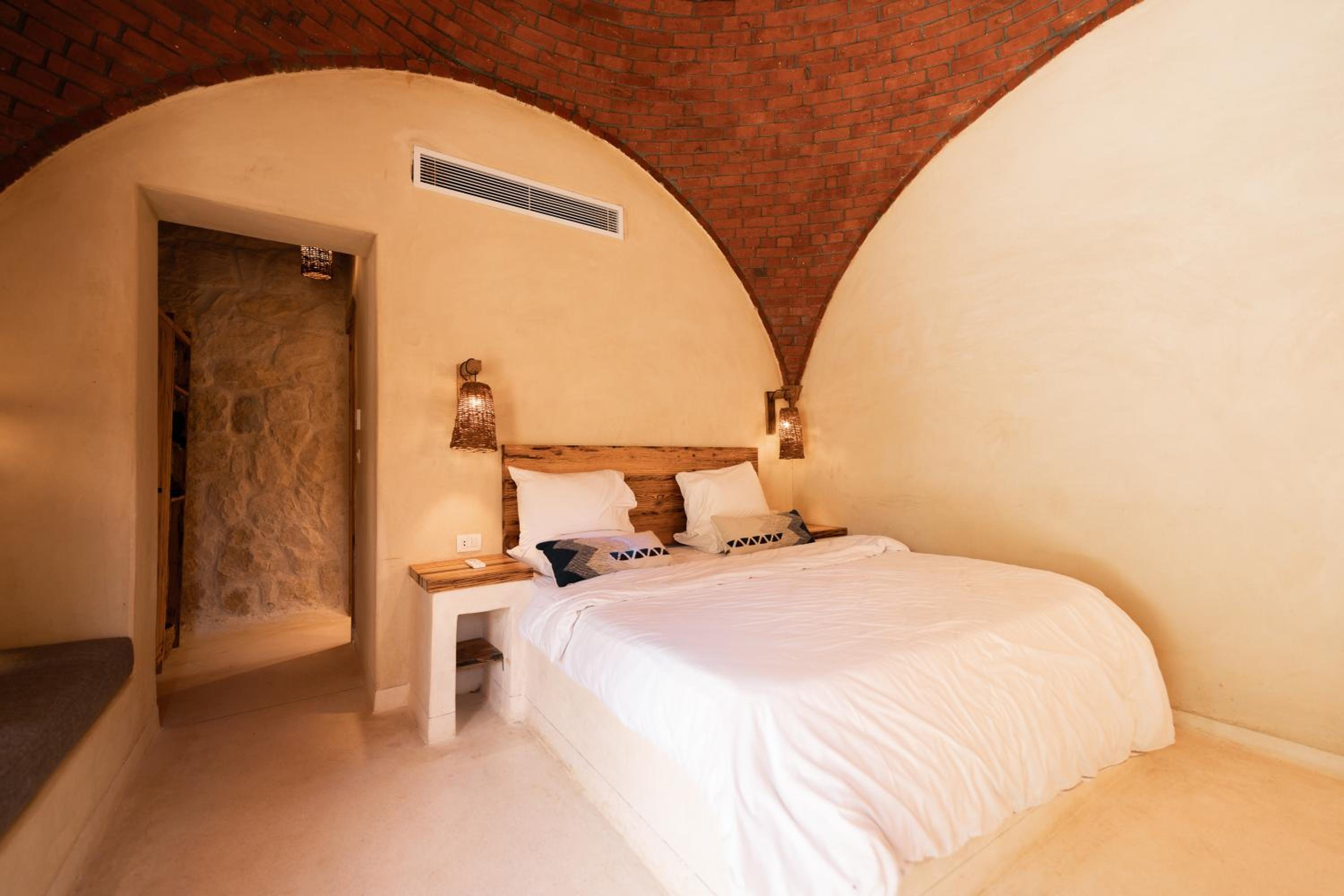 Suite with Garden View