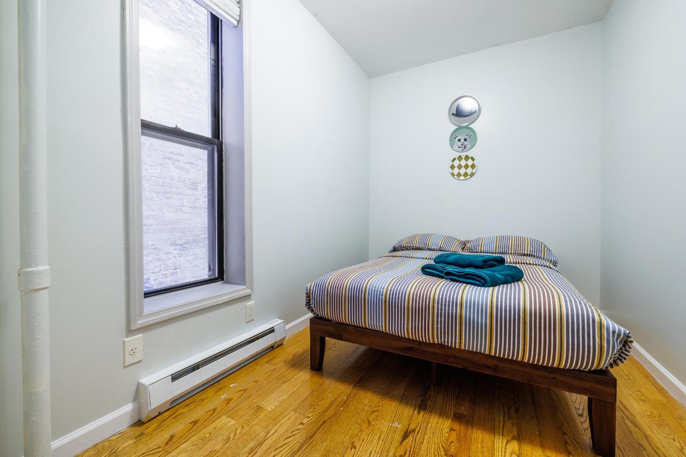 Three-Bedroom Apartment photo 2