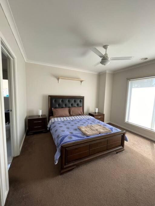 Three-Bedroom House photo 2