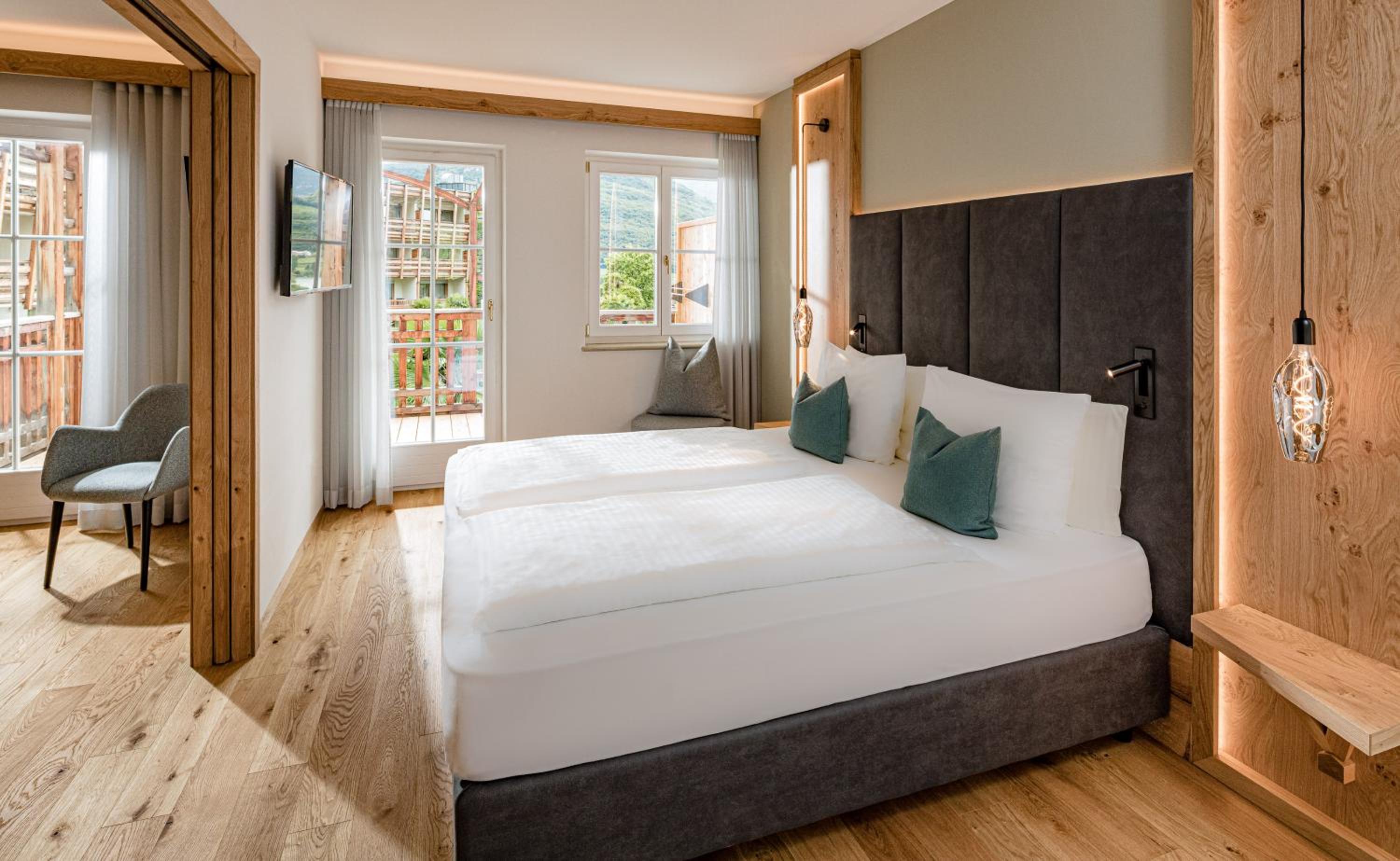 Superior Suite - Photo 4