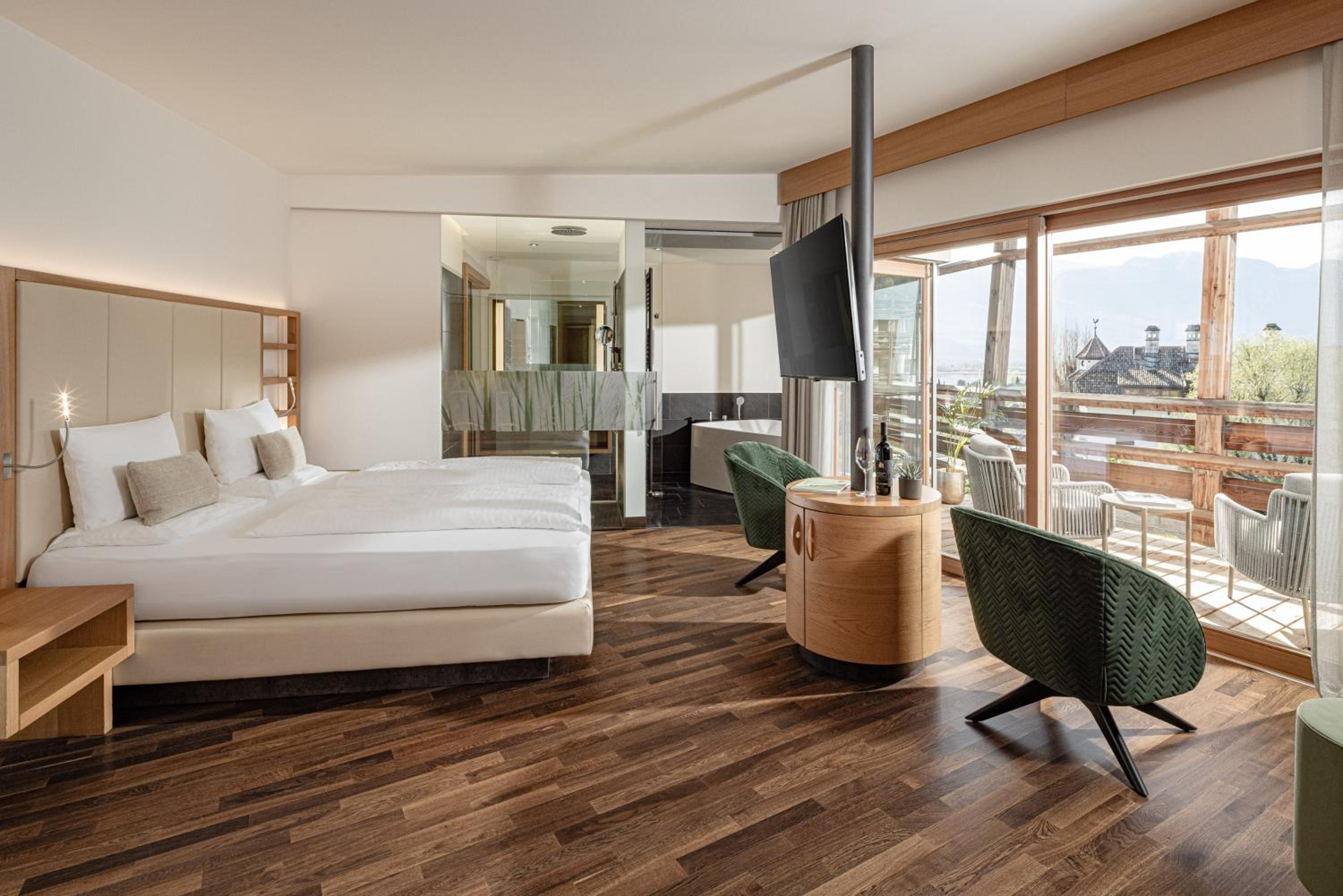 Suite with Sauna