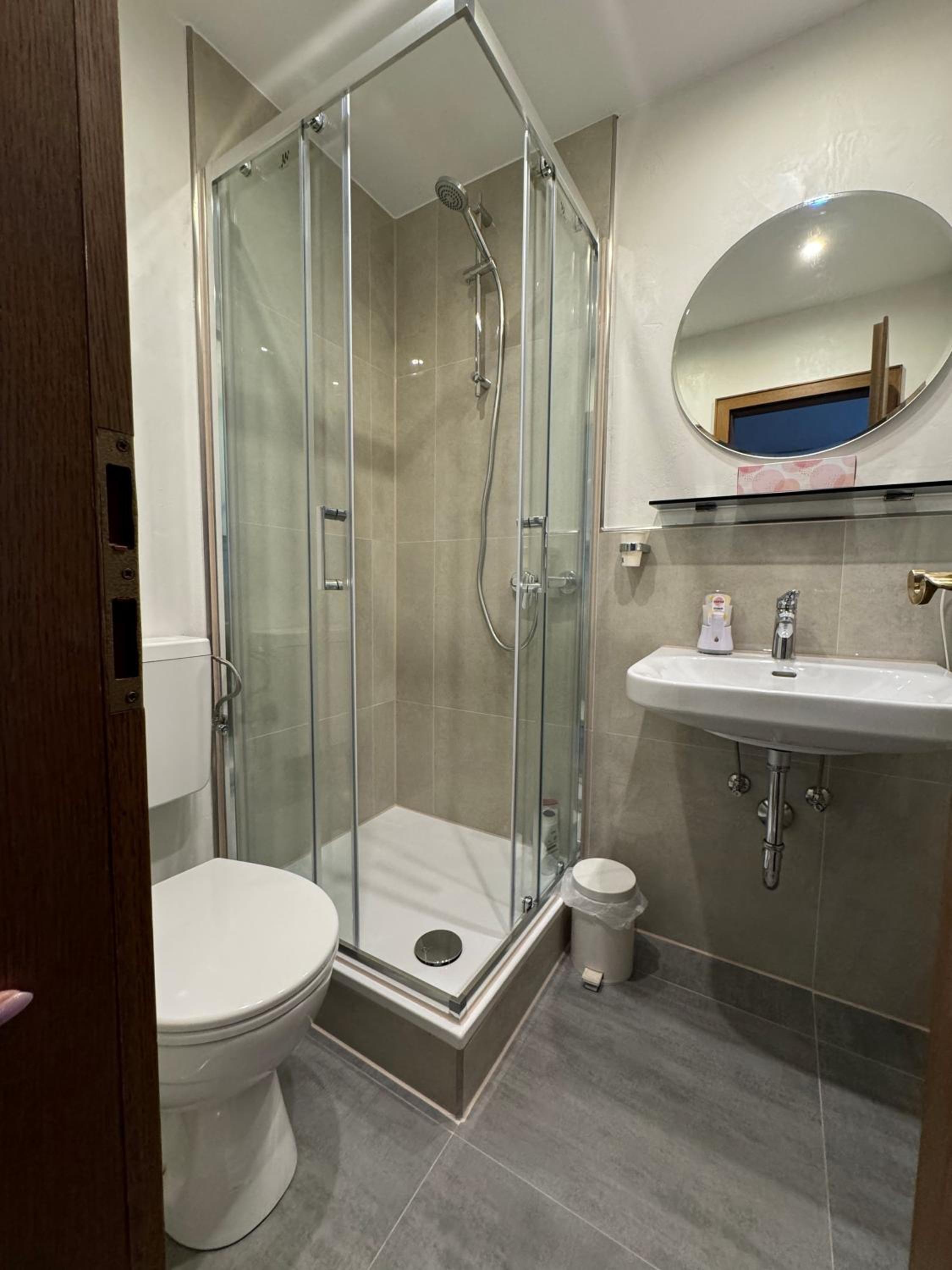 Single Room with Bathroom