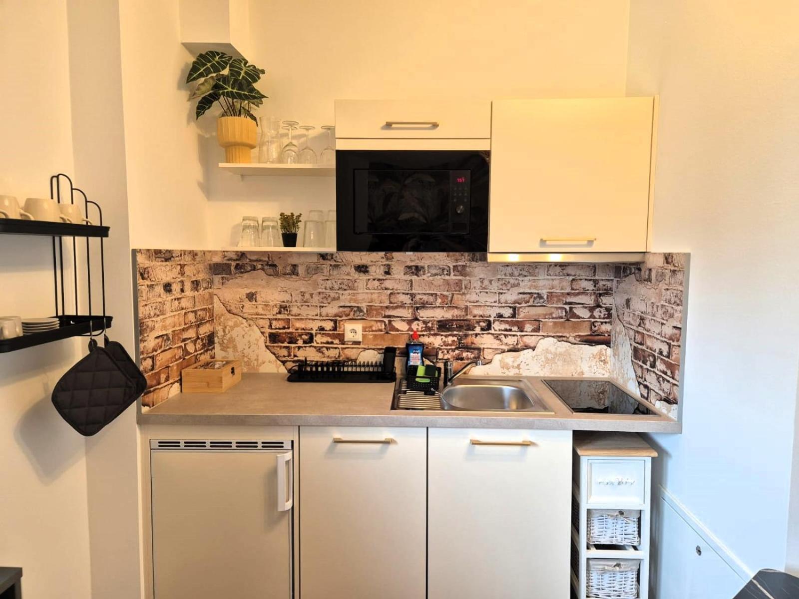 Studio Apartment photo 2