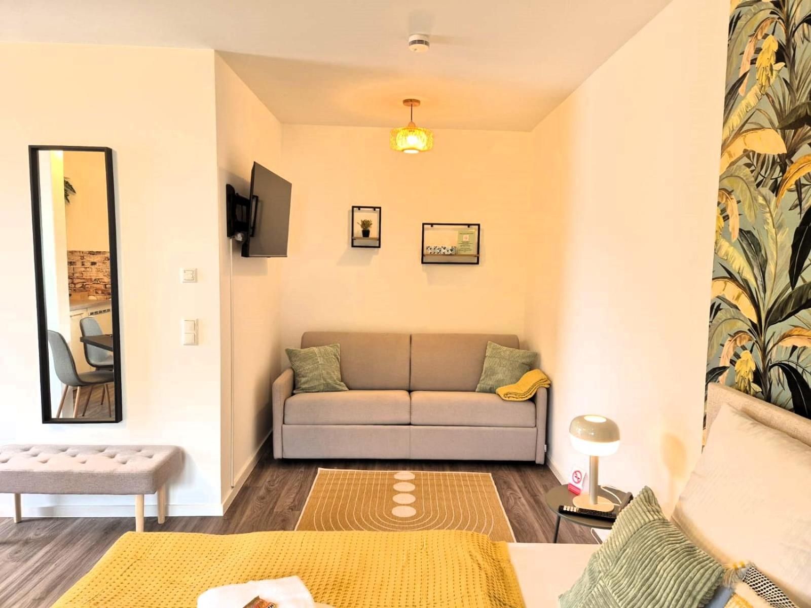 Studio Apartment photo 1