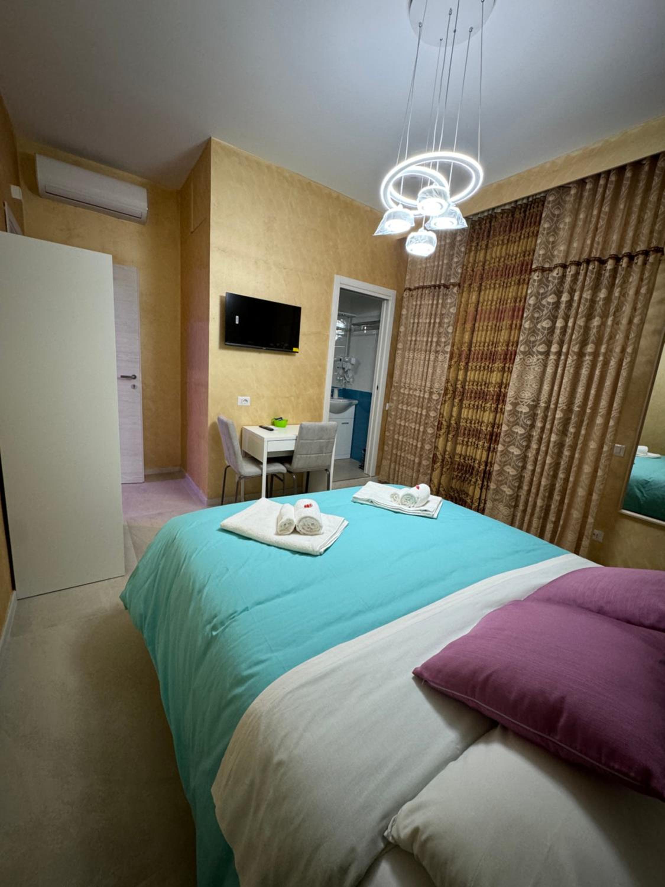 Double or Twin Room with Private Bathroom photo 2