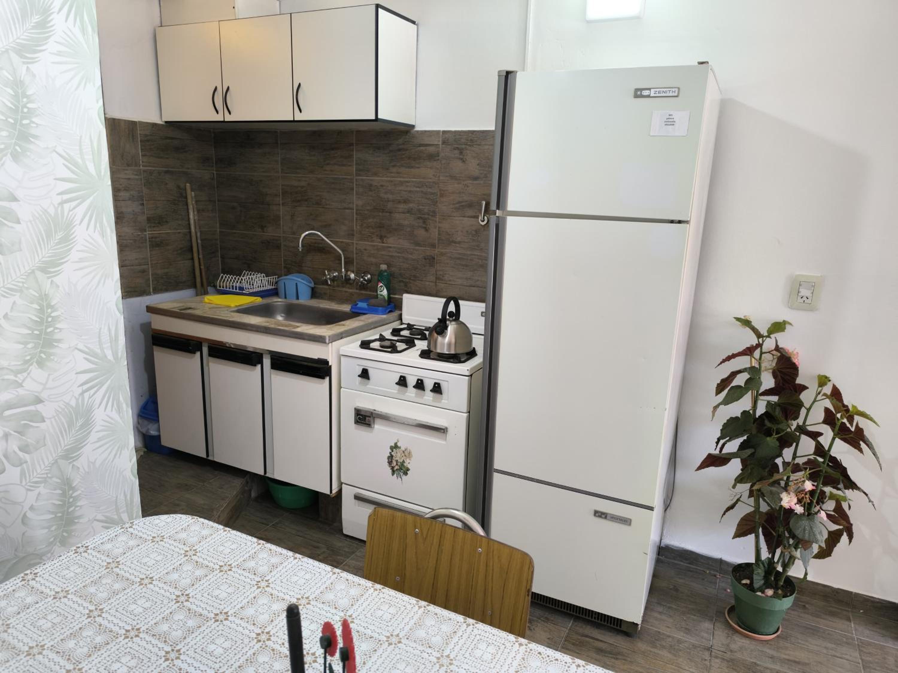 One-Bedroom Apartment photo 2