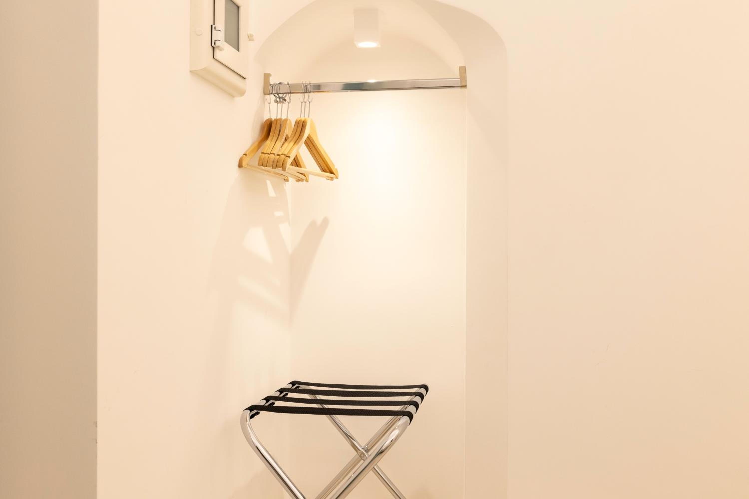 Double Room - Photo 2