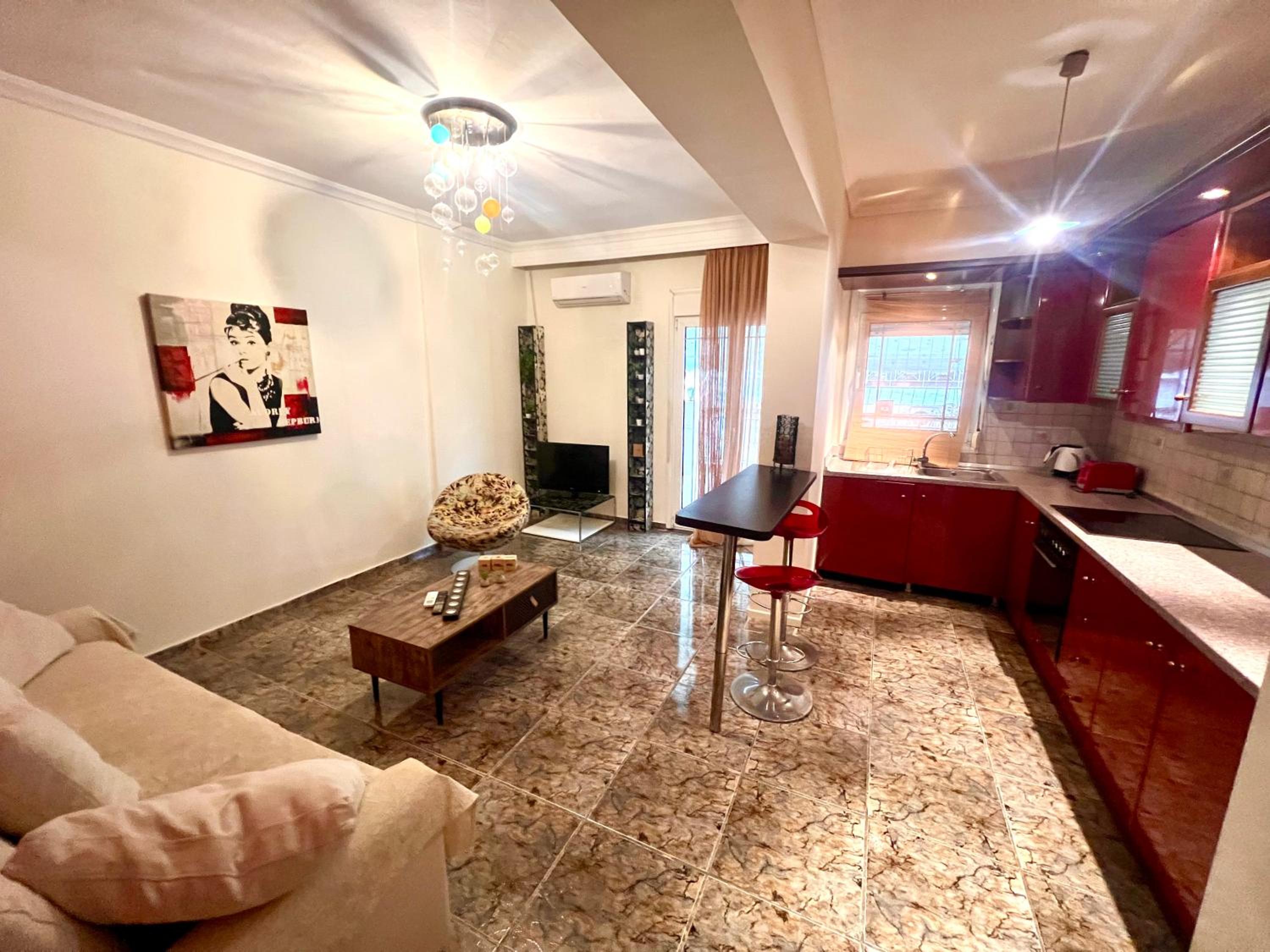 One-Bedroom Apartment