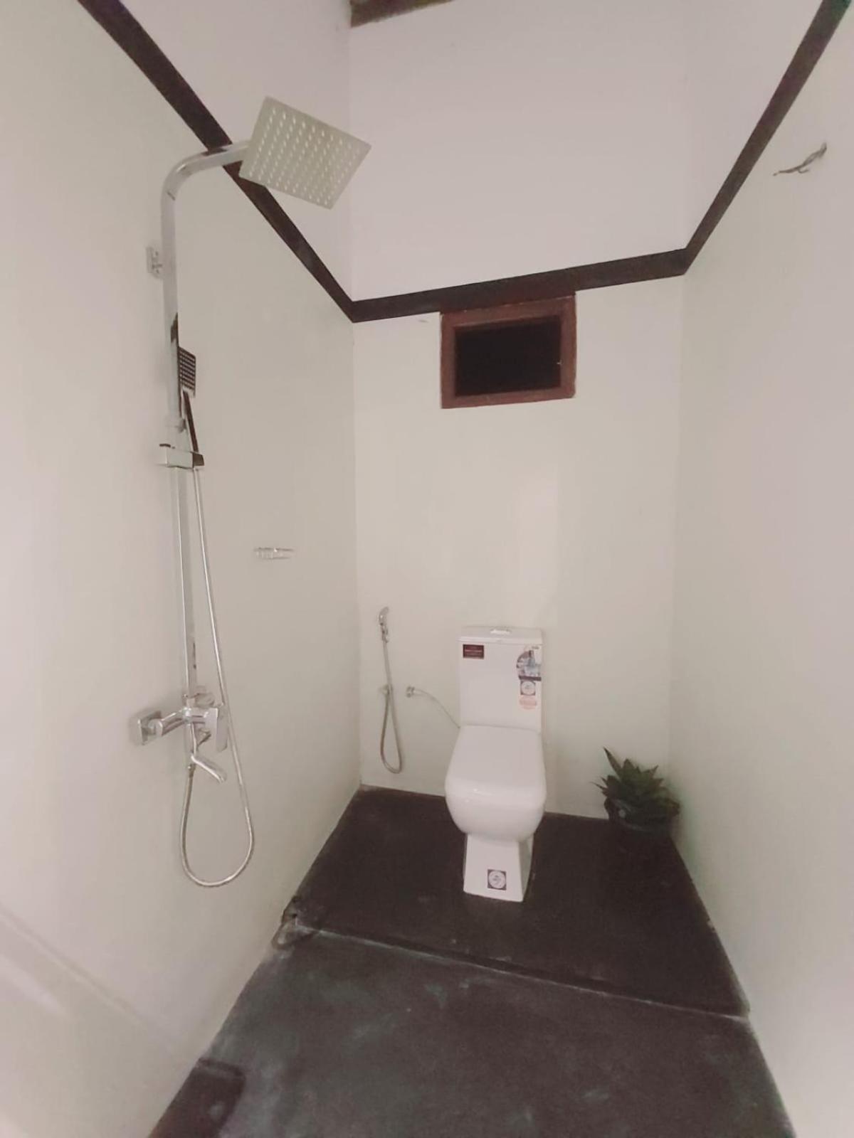 Triple Room with Private Bathroom photo 3