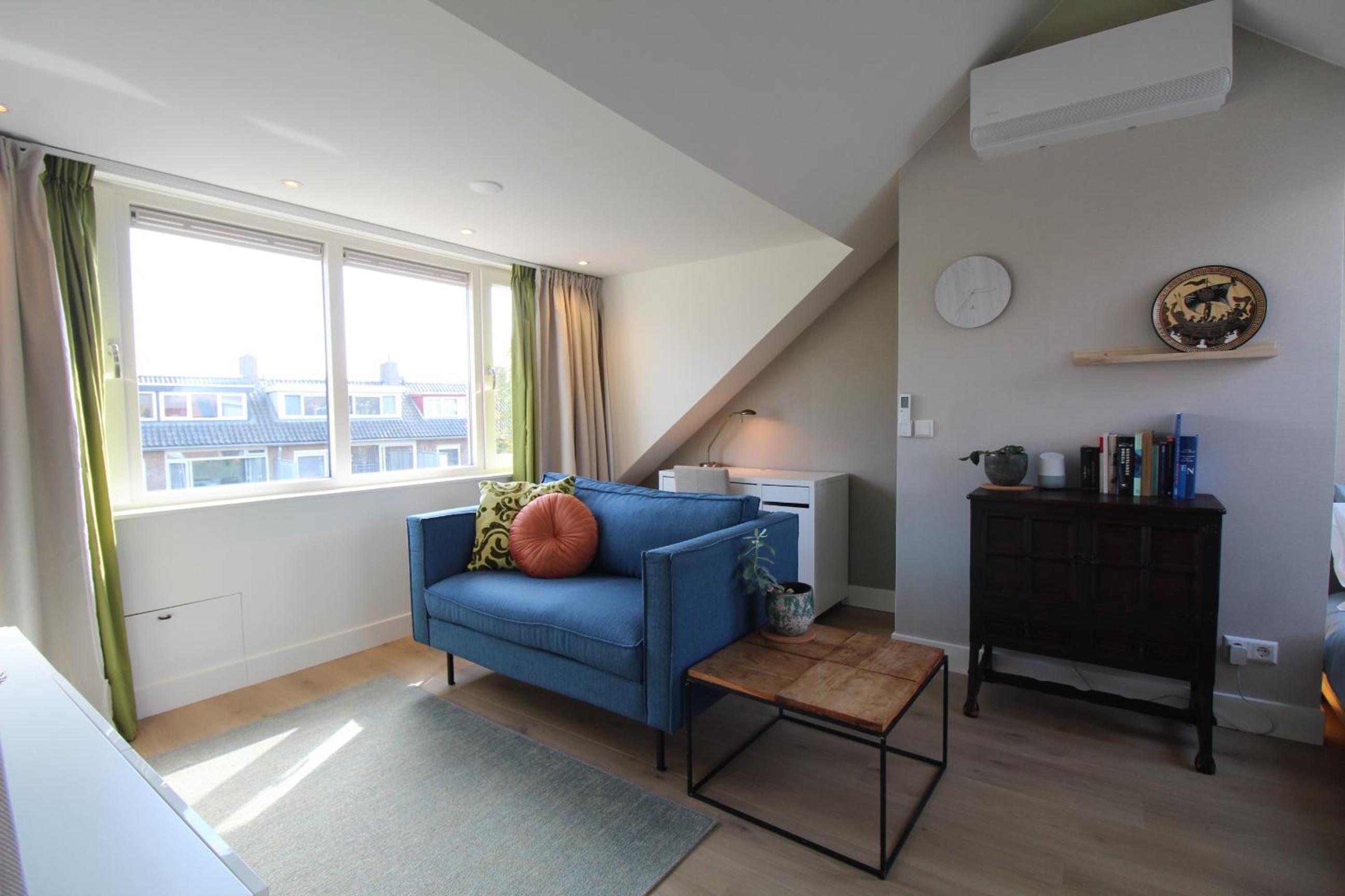 Studio Apartment photo 2