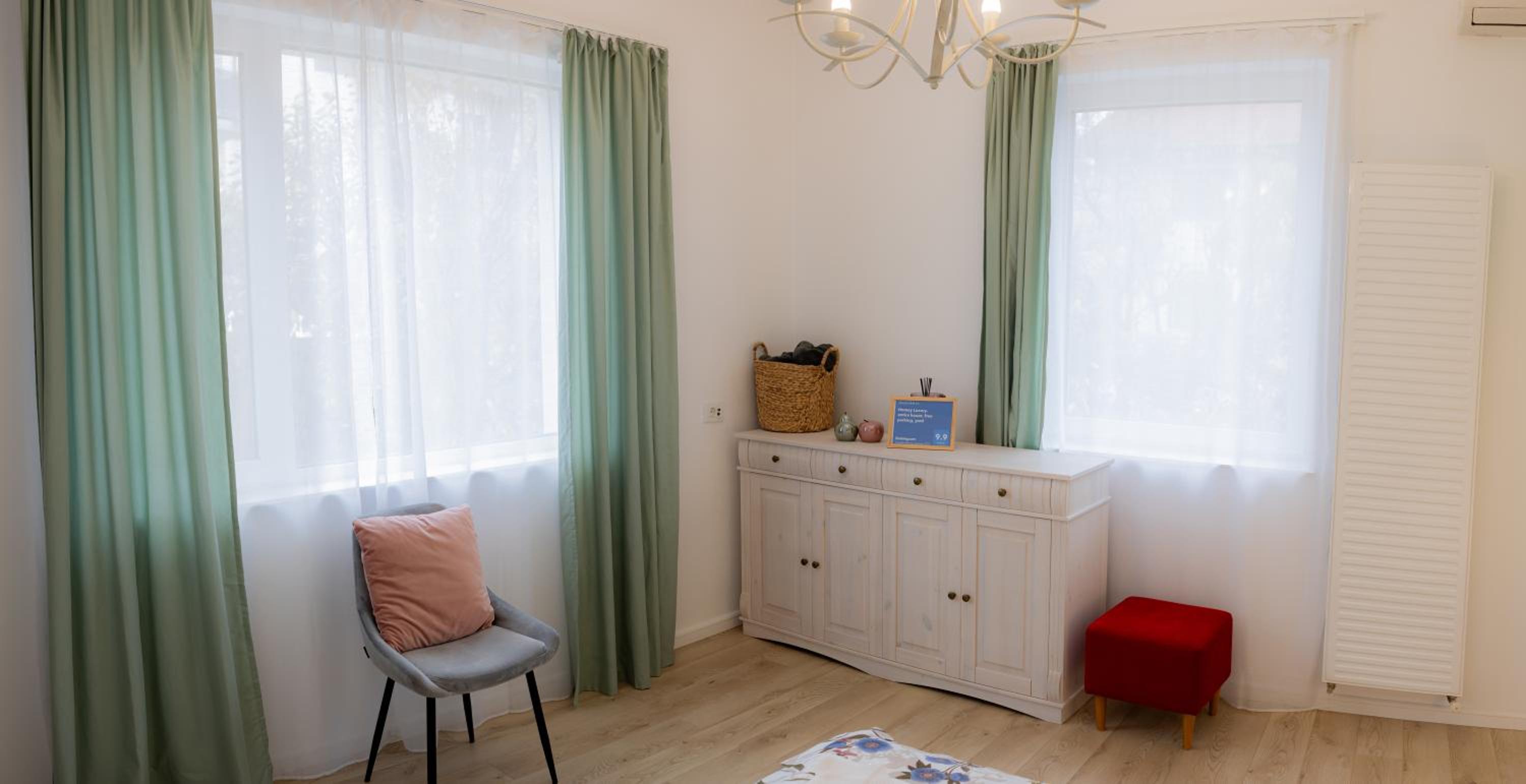 One-Bedroom Apartment - Photo 15