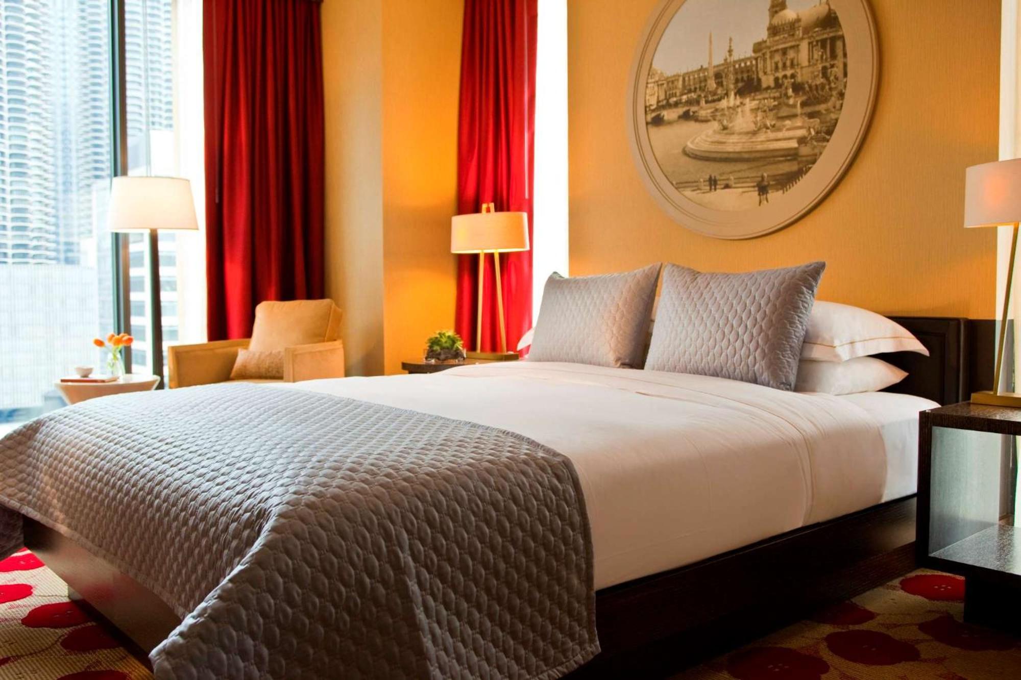 Deluxe King Room - Photo 4
