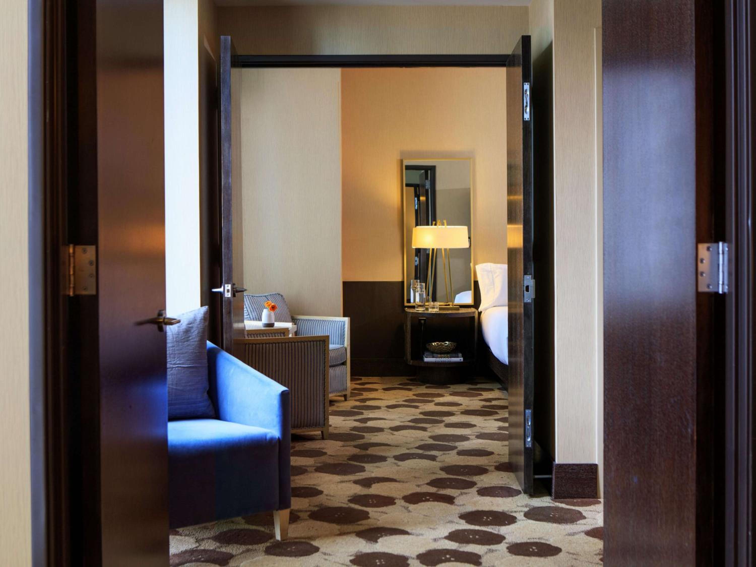 Luxury King Suite with Spa Bath - Photo 1