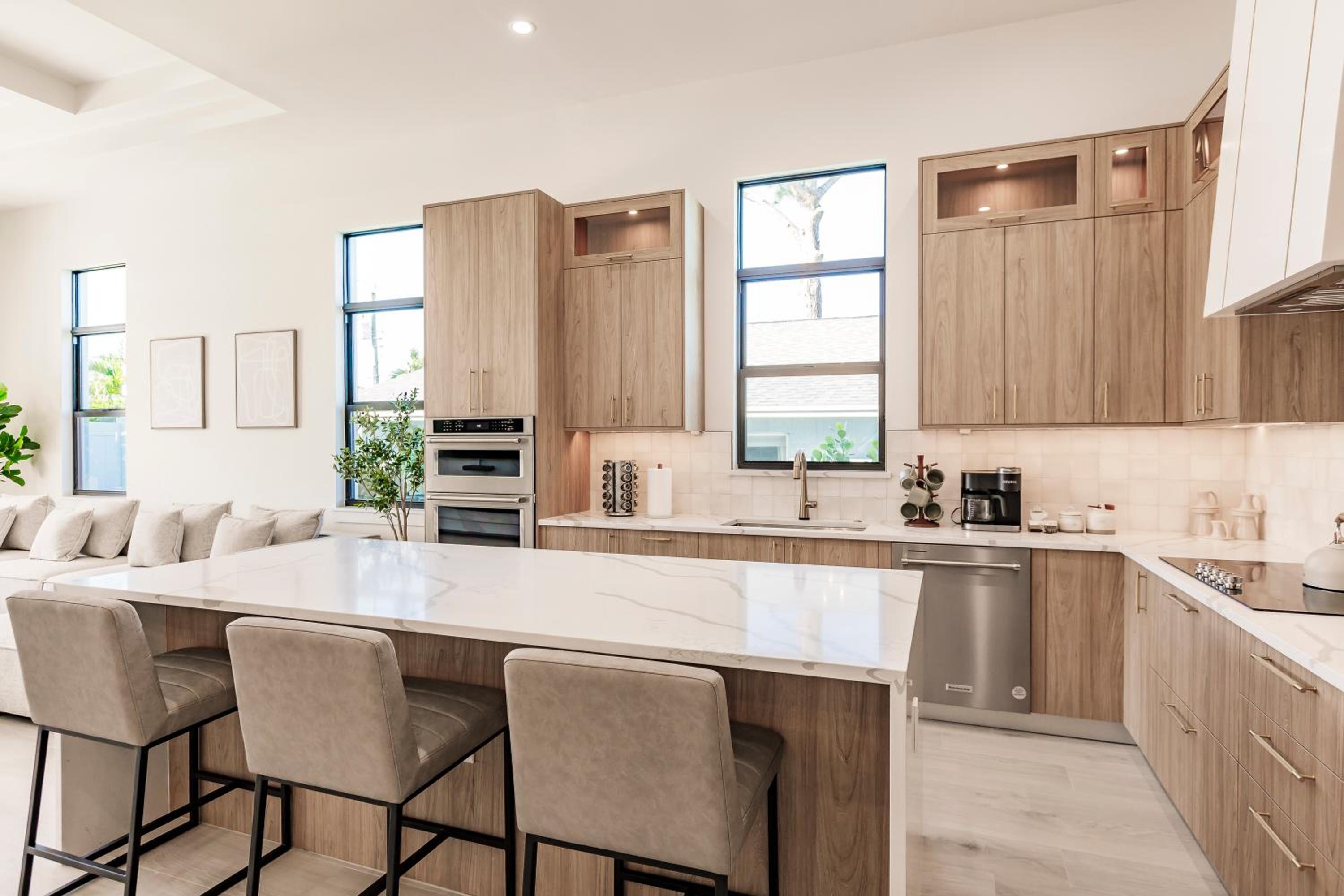 Four-Bedroom House - Photo 15