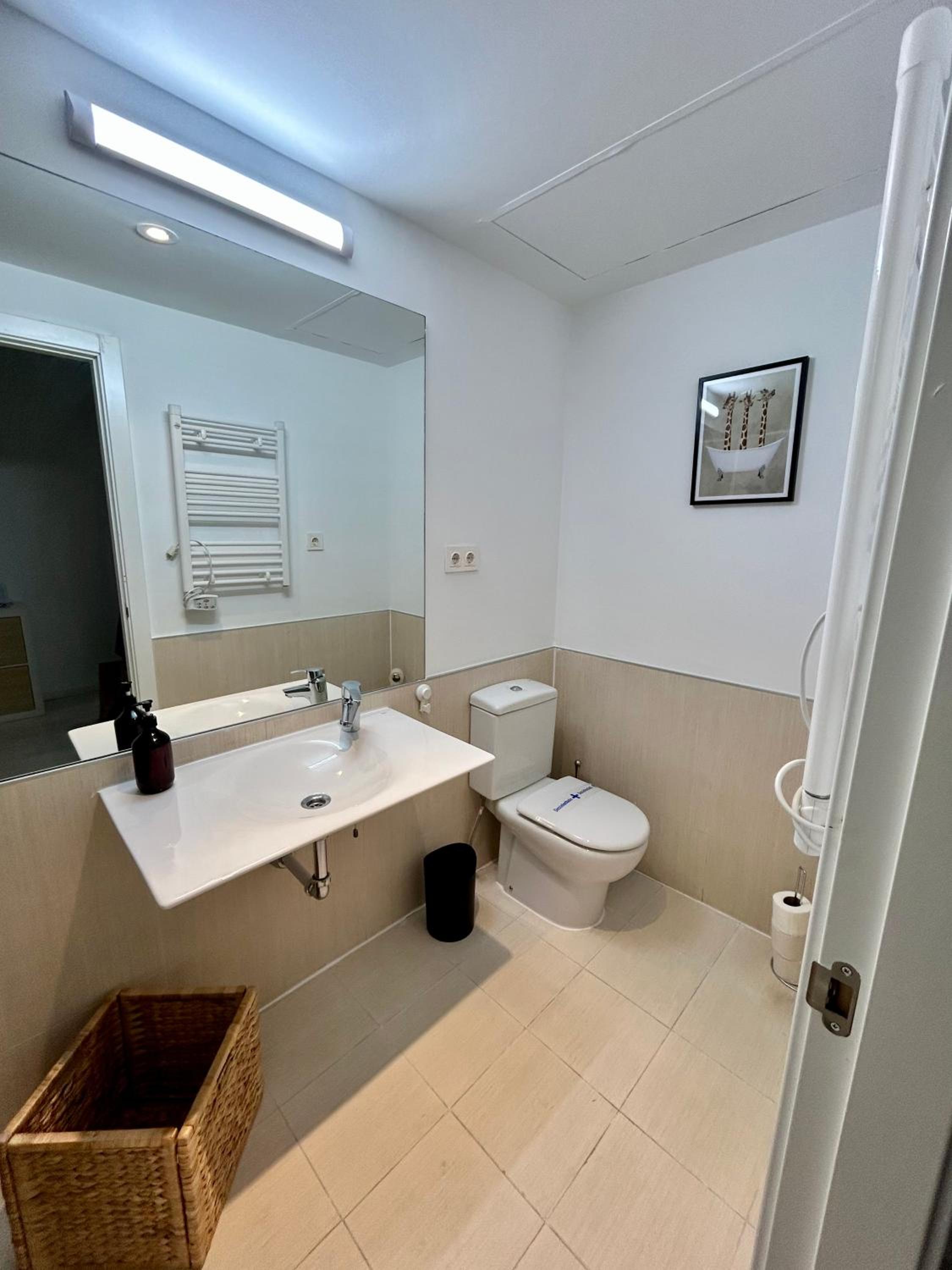 Deluxe Double or Twin Room with Balcony photo 2
