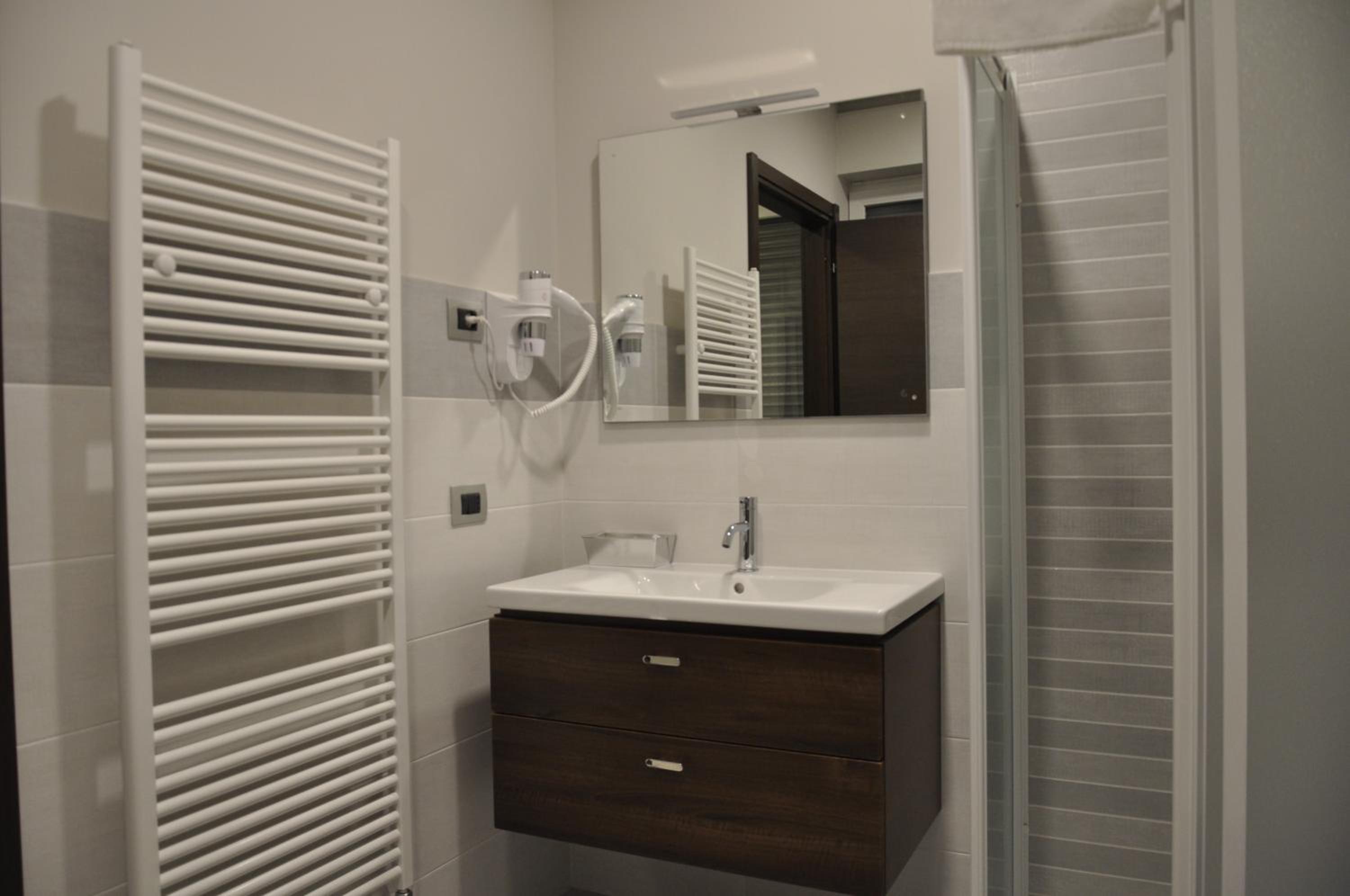 Deluxe Double Room with Extra Bed photo 2