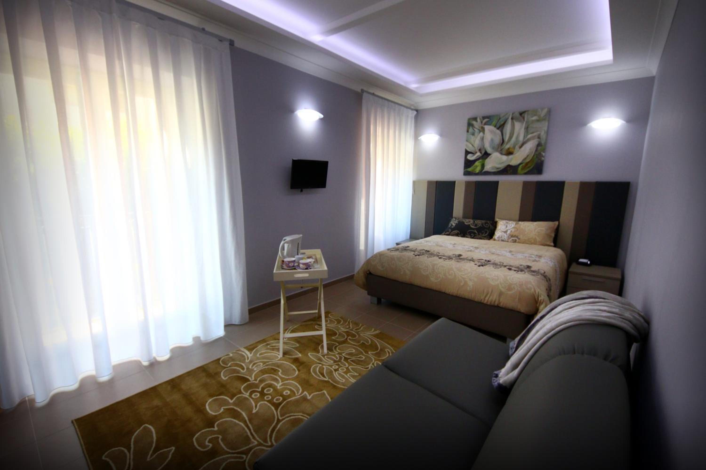 Triple Room with City View - Photo 3
