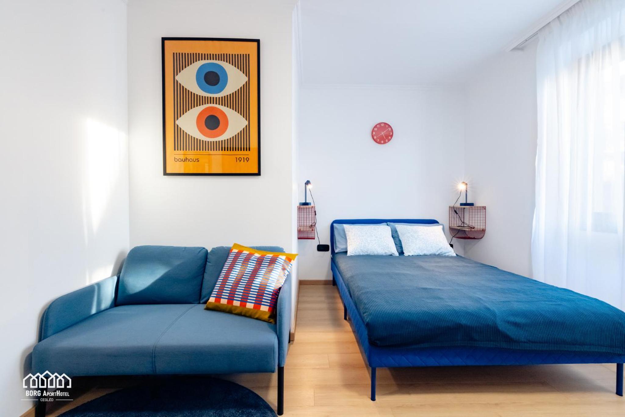 Studio Apartment photo 3