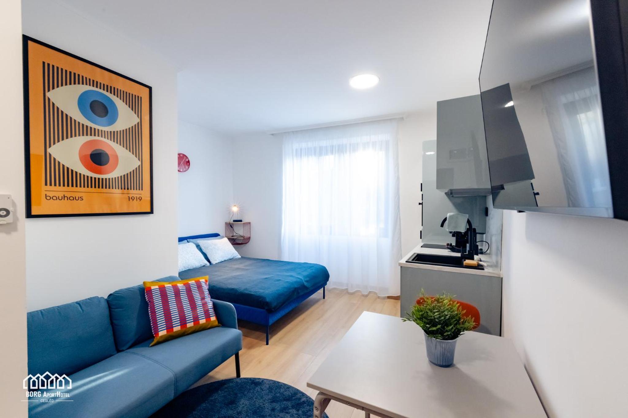Studio Apartment photo 1