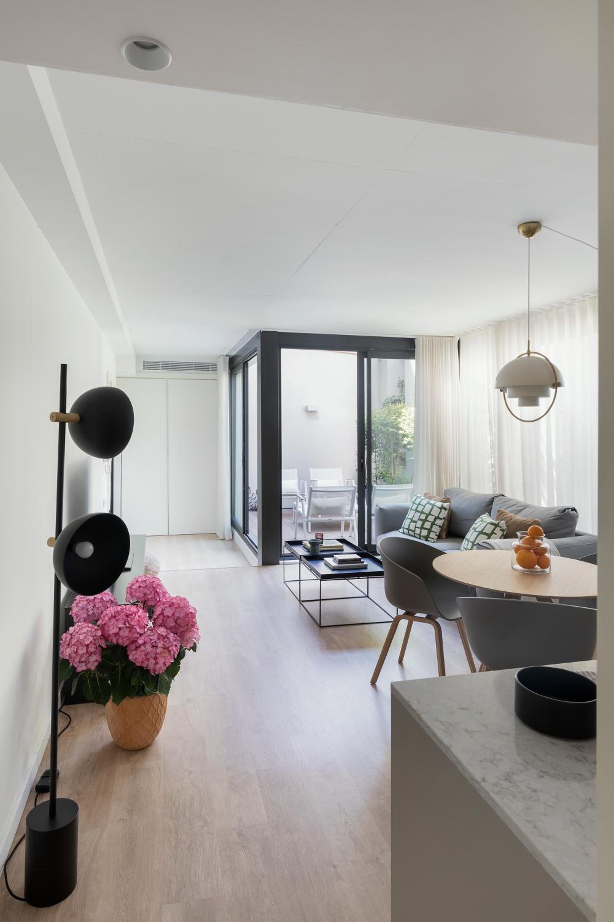 Apartamento de una habitación con terraza