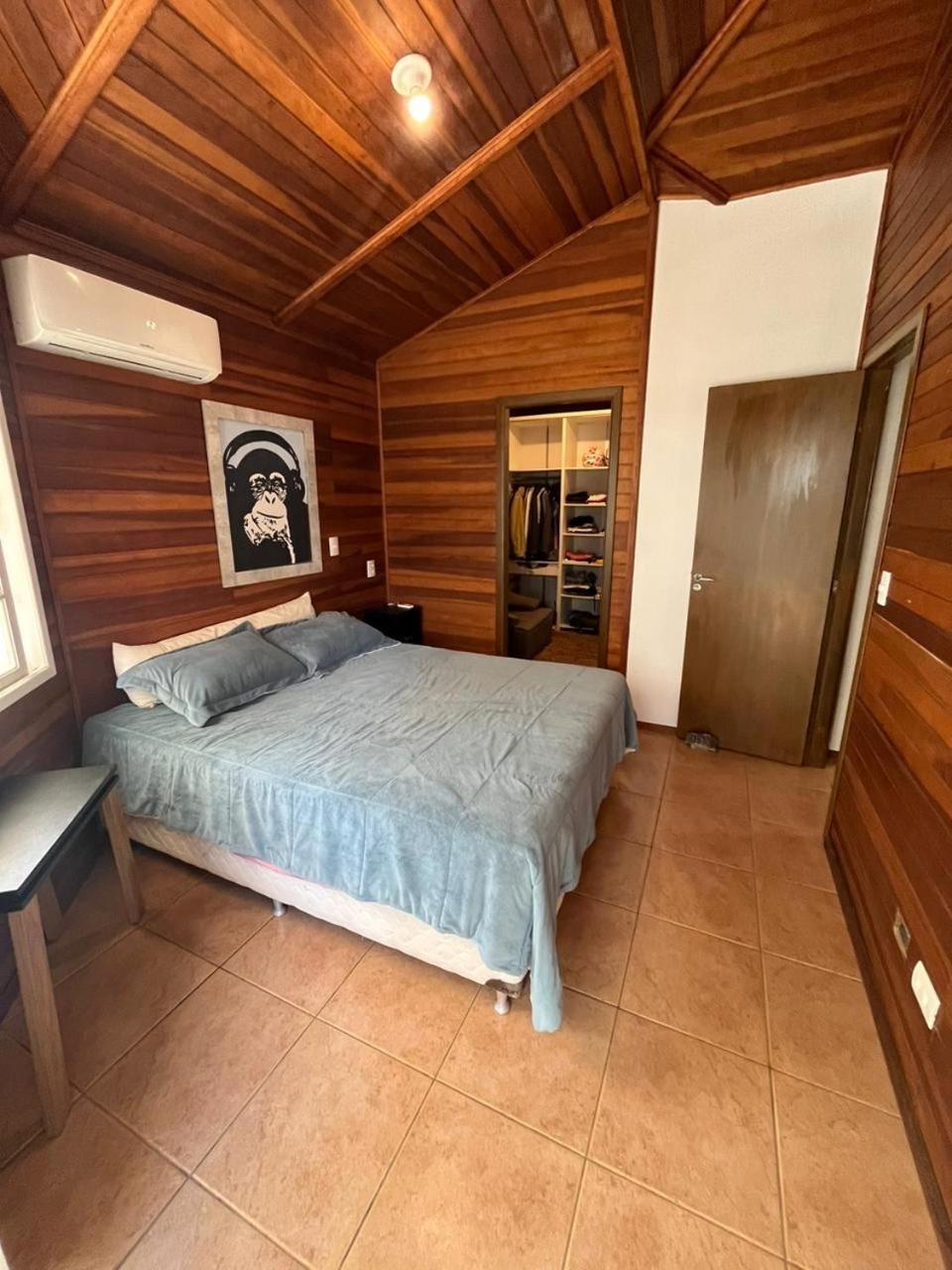 Queen Suite with Spa Bath