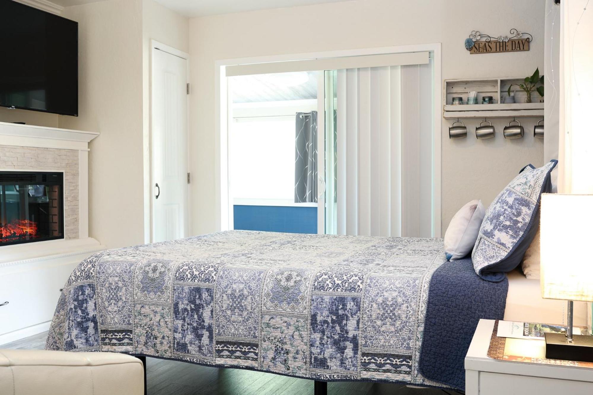 Triple Room With Private Bathroom photo 1