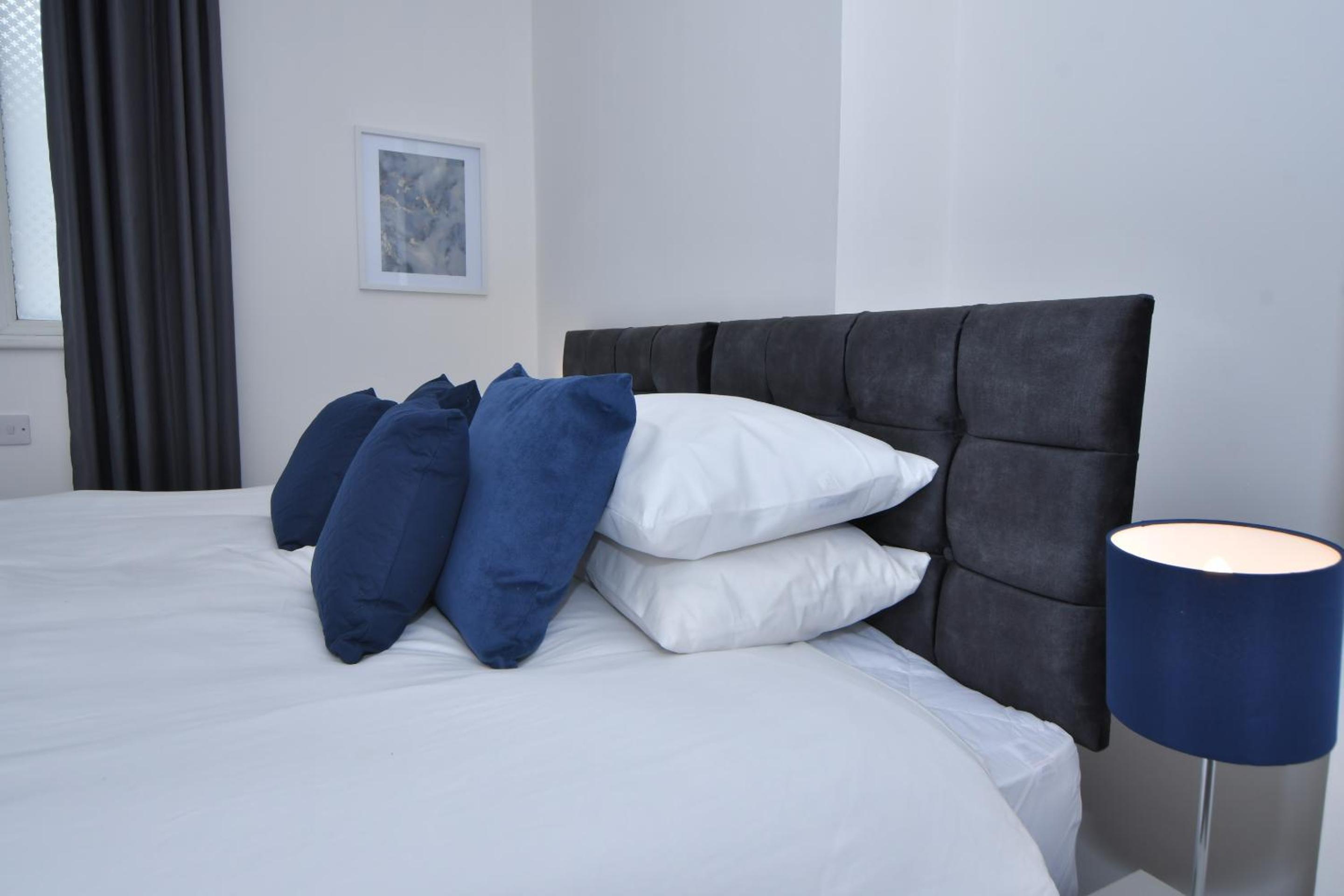 Double Room with Private Bathroom - Photo 5