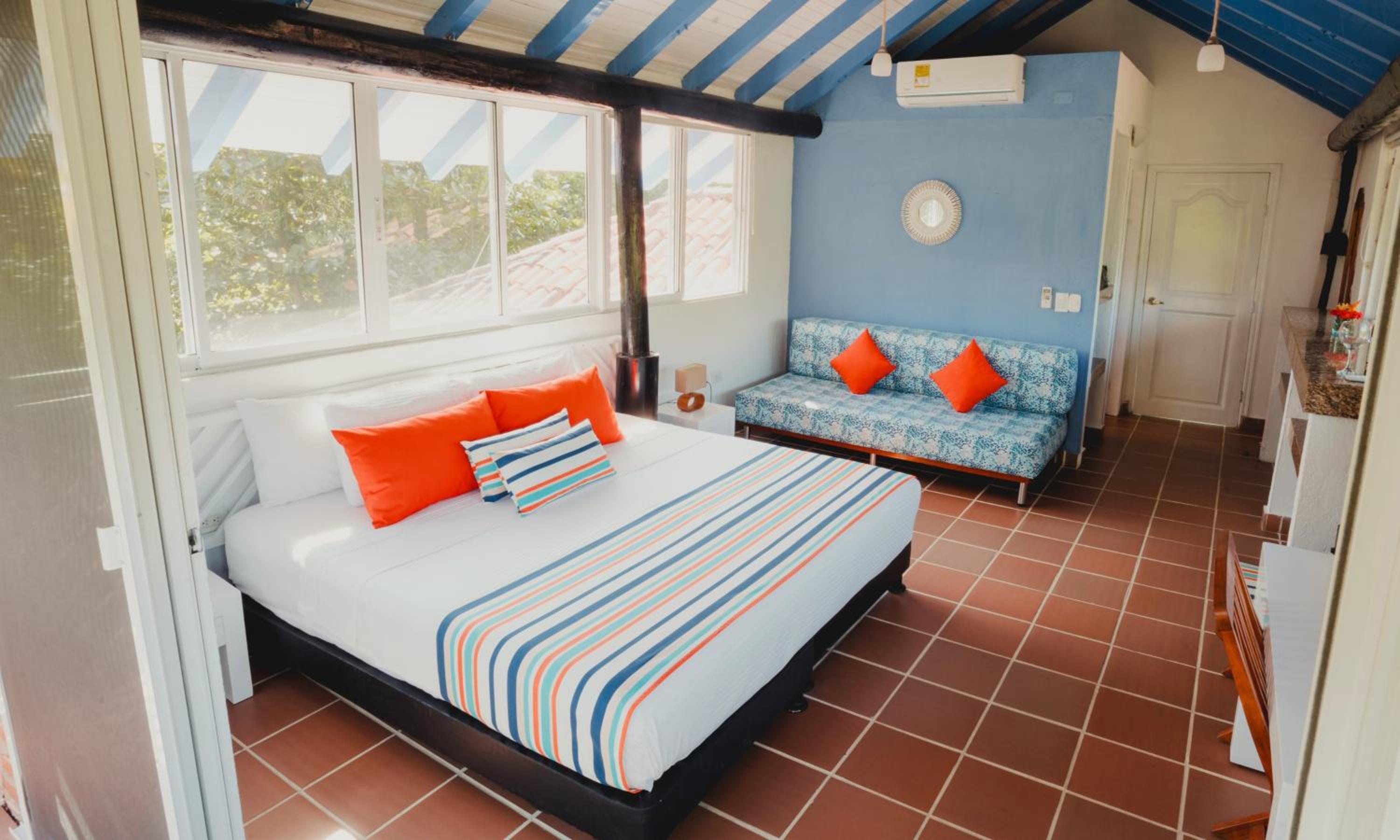 Suite with Balcony photo 2