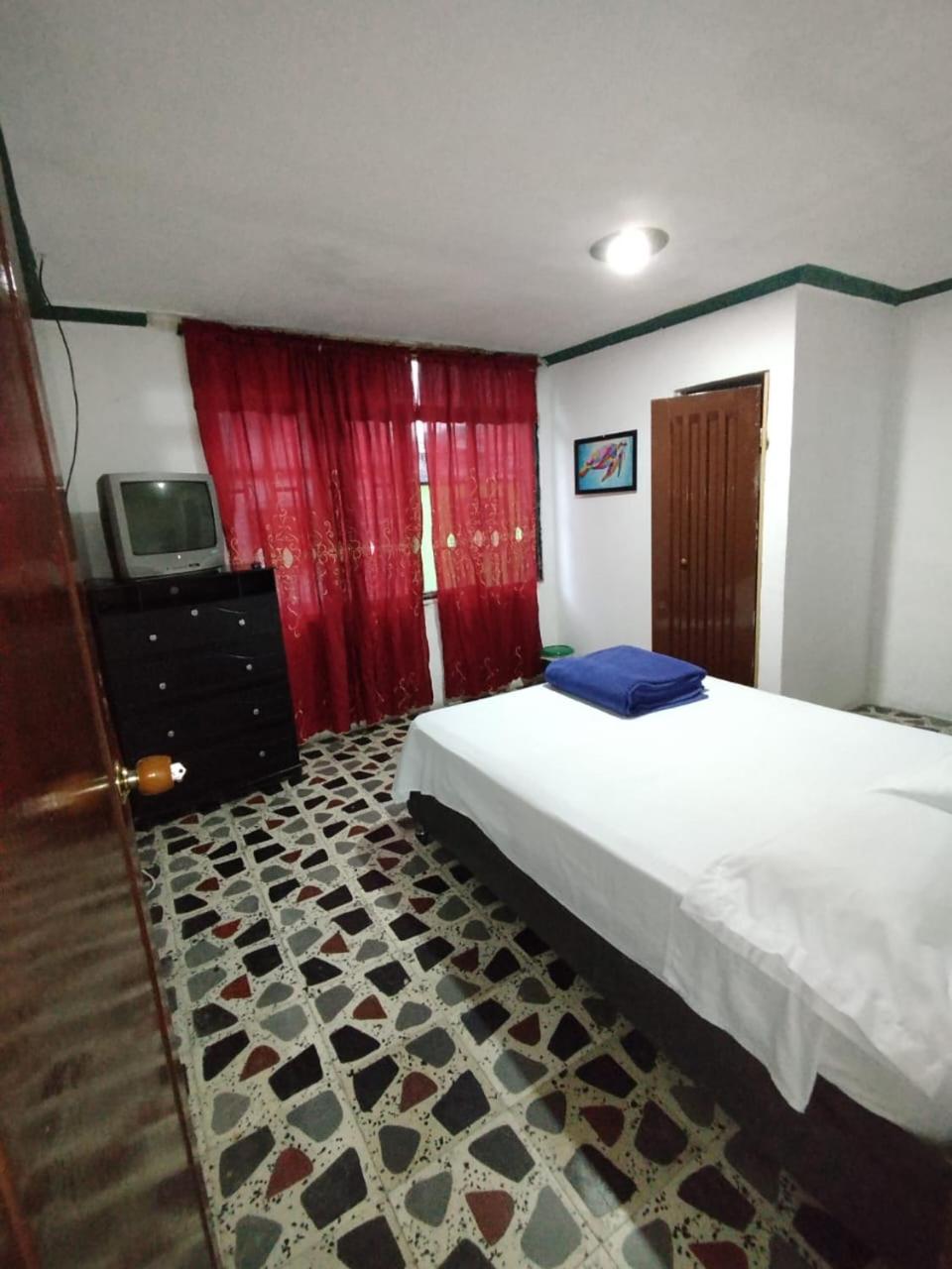Double Room with Private Bathroom photo 3