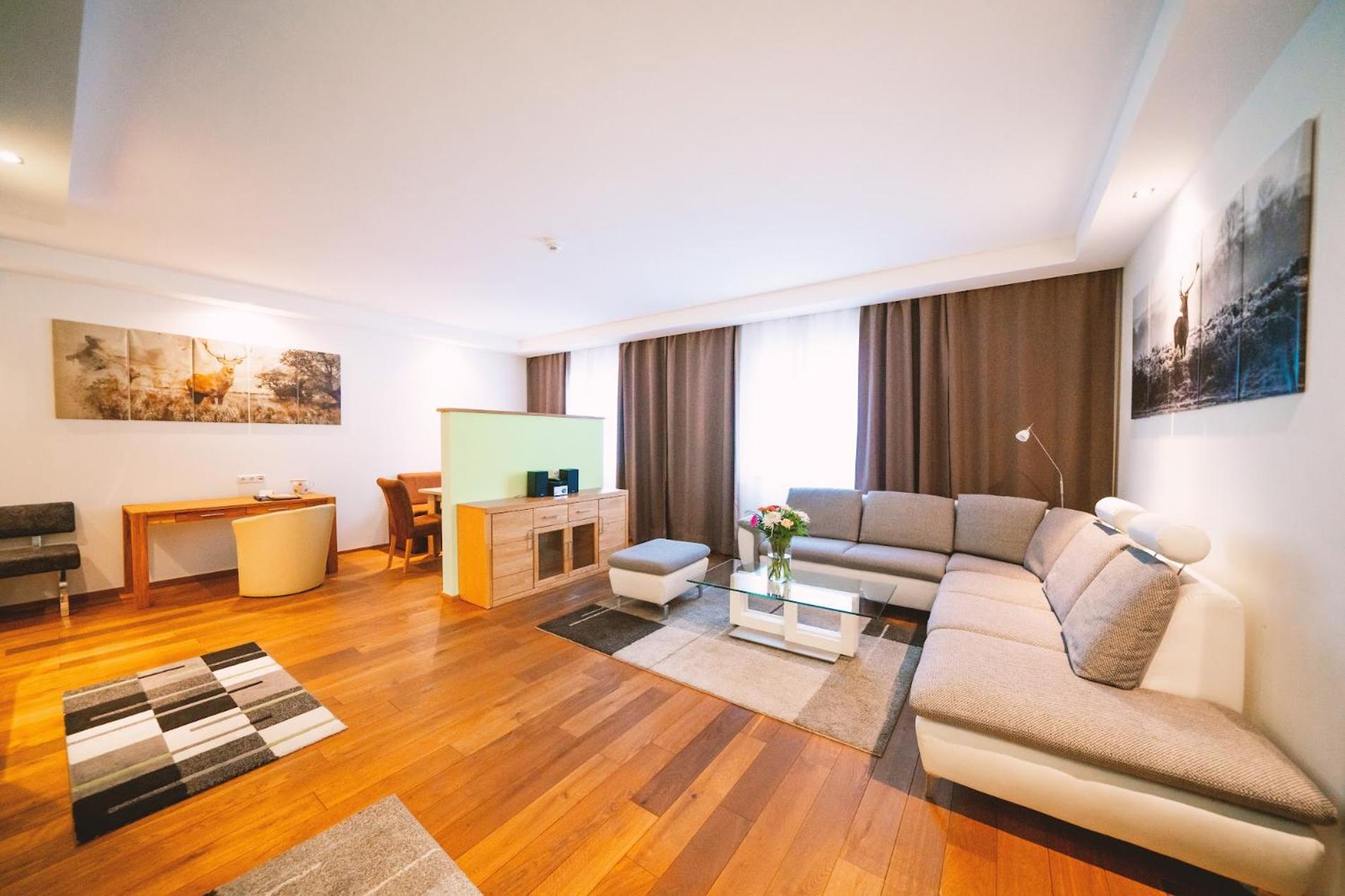 Deluxe Suite